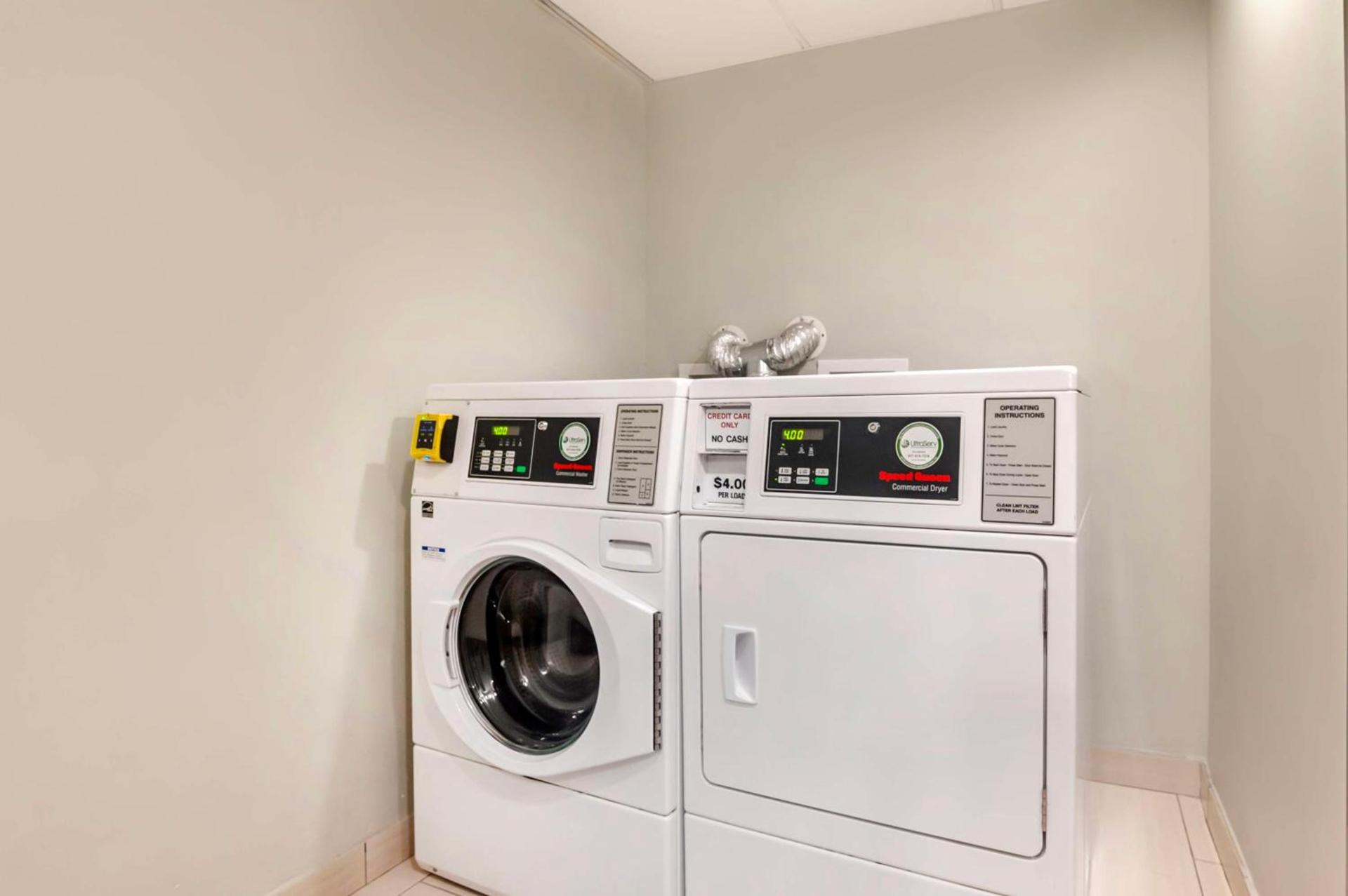 Best Western Plus Commerce Hotel photo 18