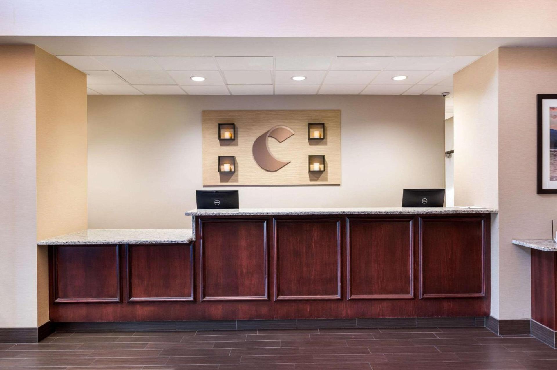 Comfort Suites Northlake photo 6