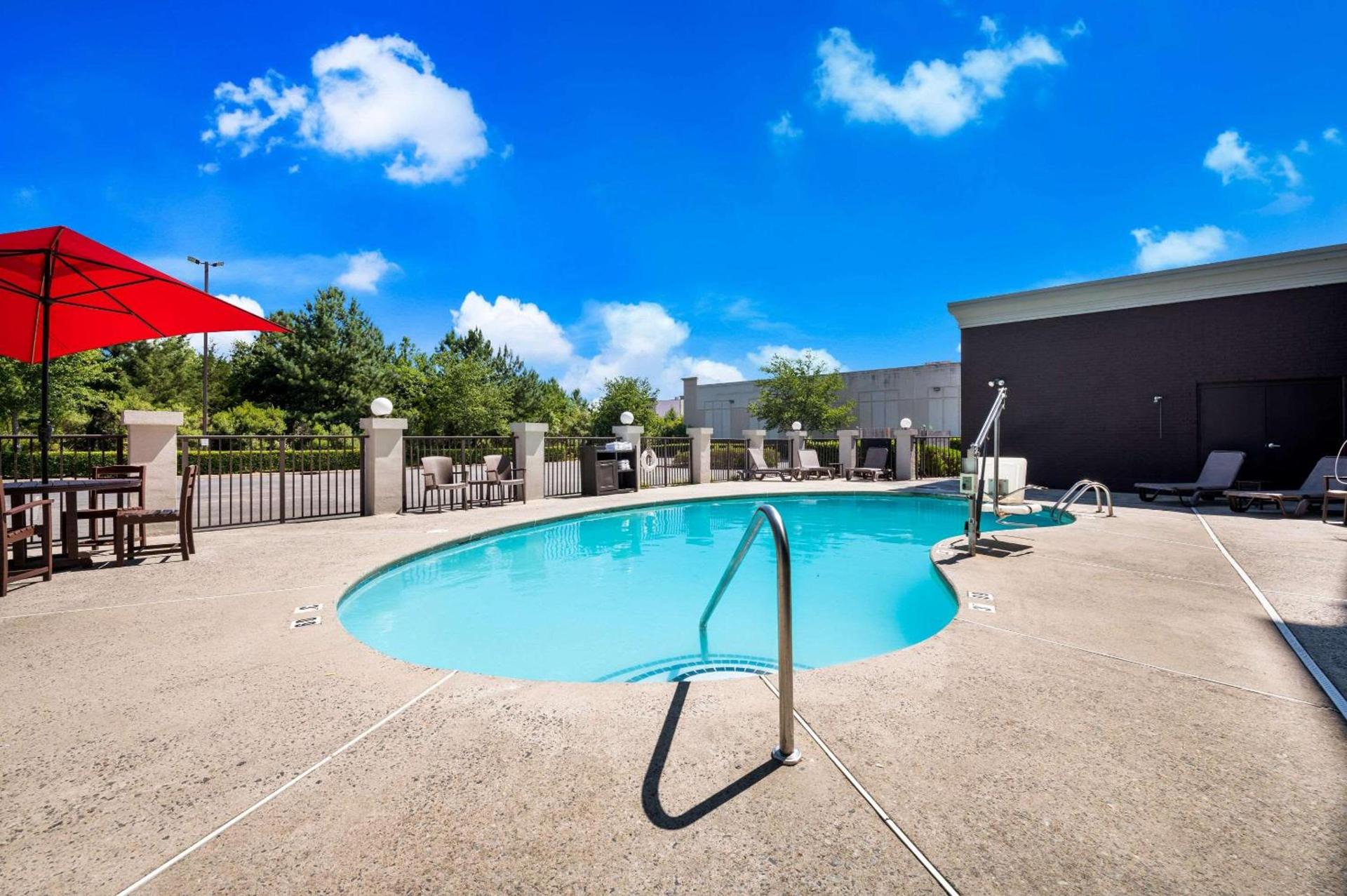 Comfort Suites Northlake photo 2