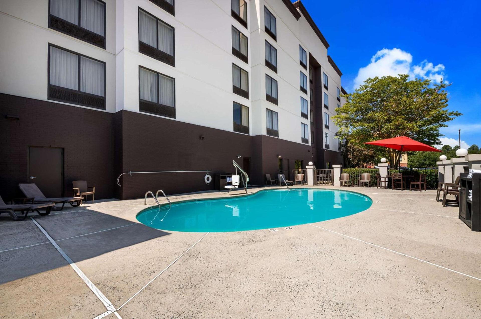 Comfort Suites Northlake photo 31