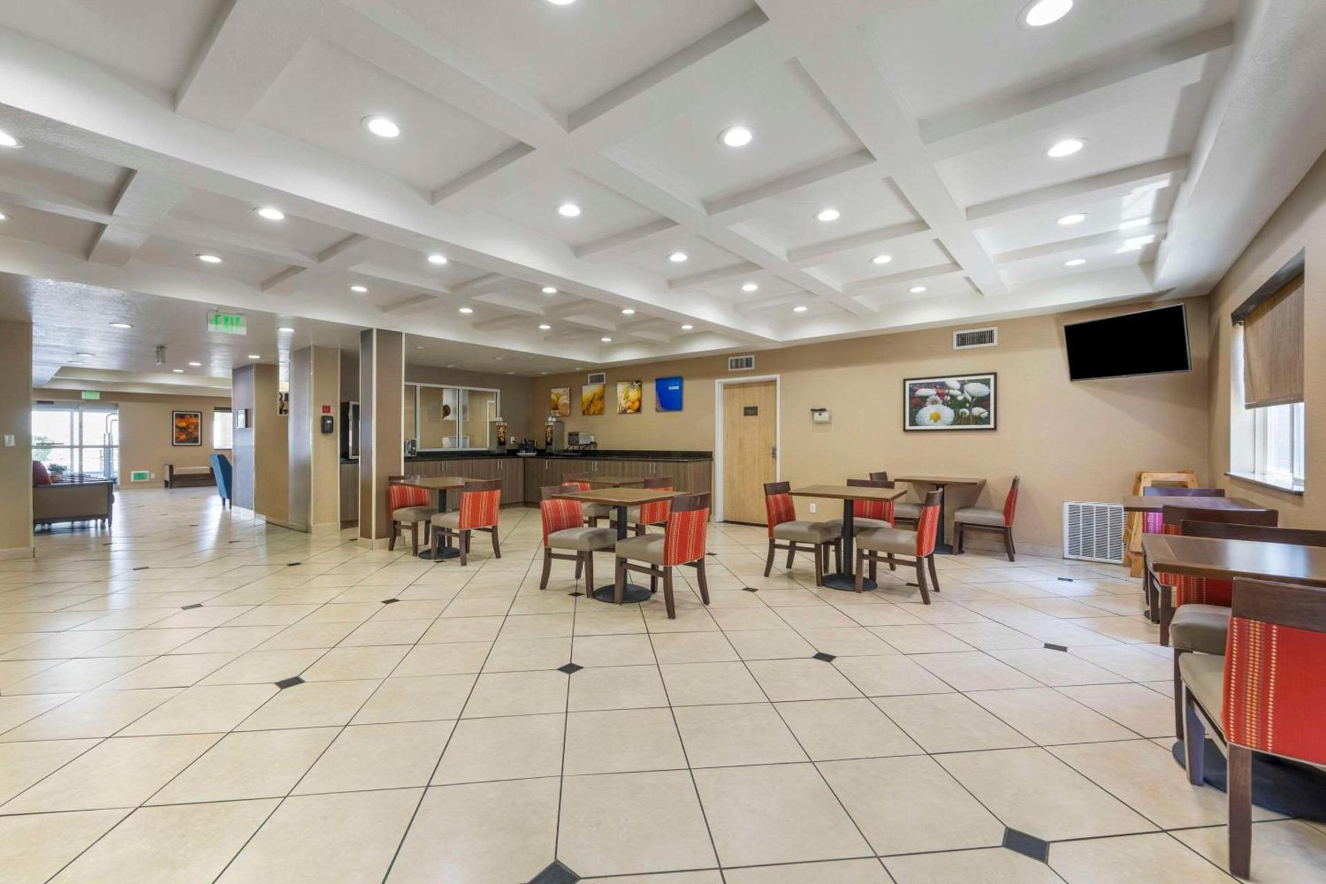 Comfort Inn & Suites Orem - Provo photo 25