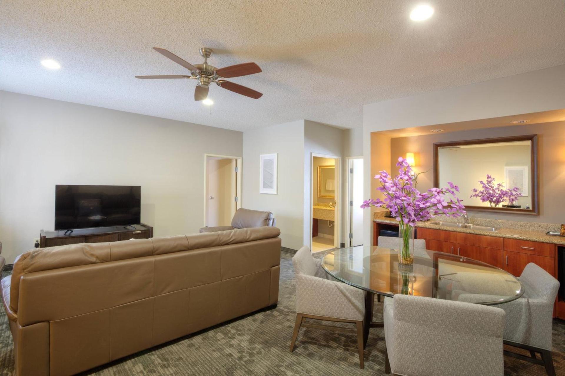 Courtyard by Marriott McAllen photo 6