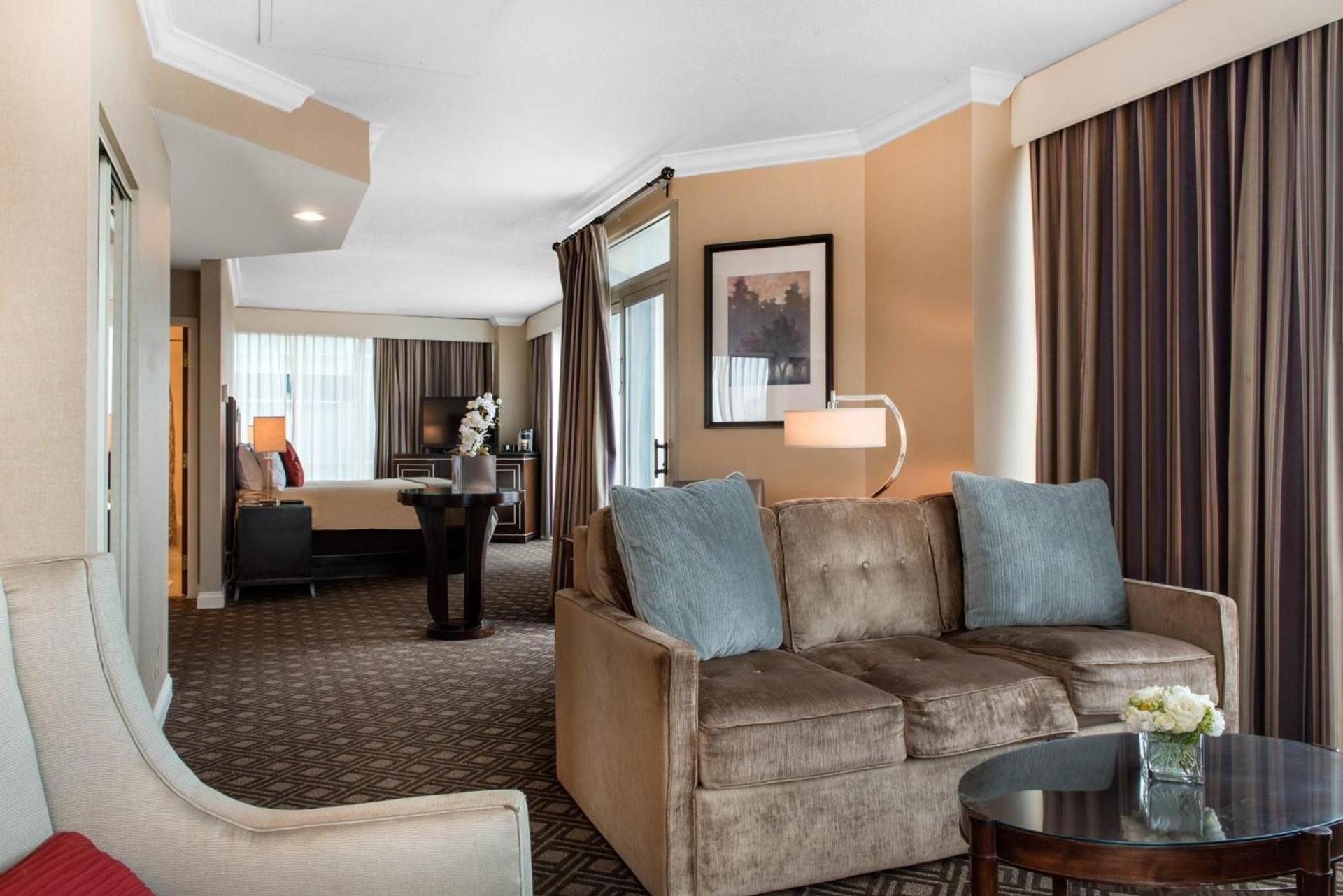 Omni Severin Hotel photo 86