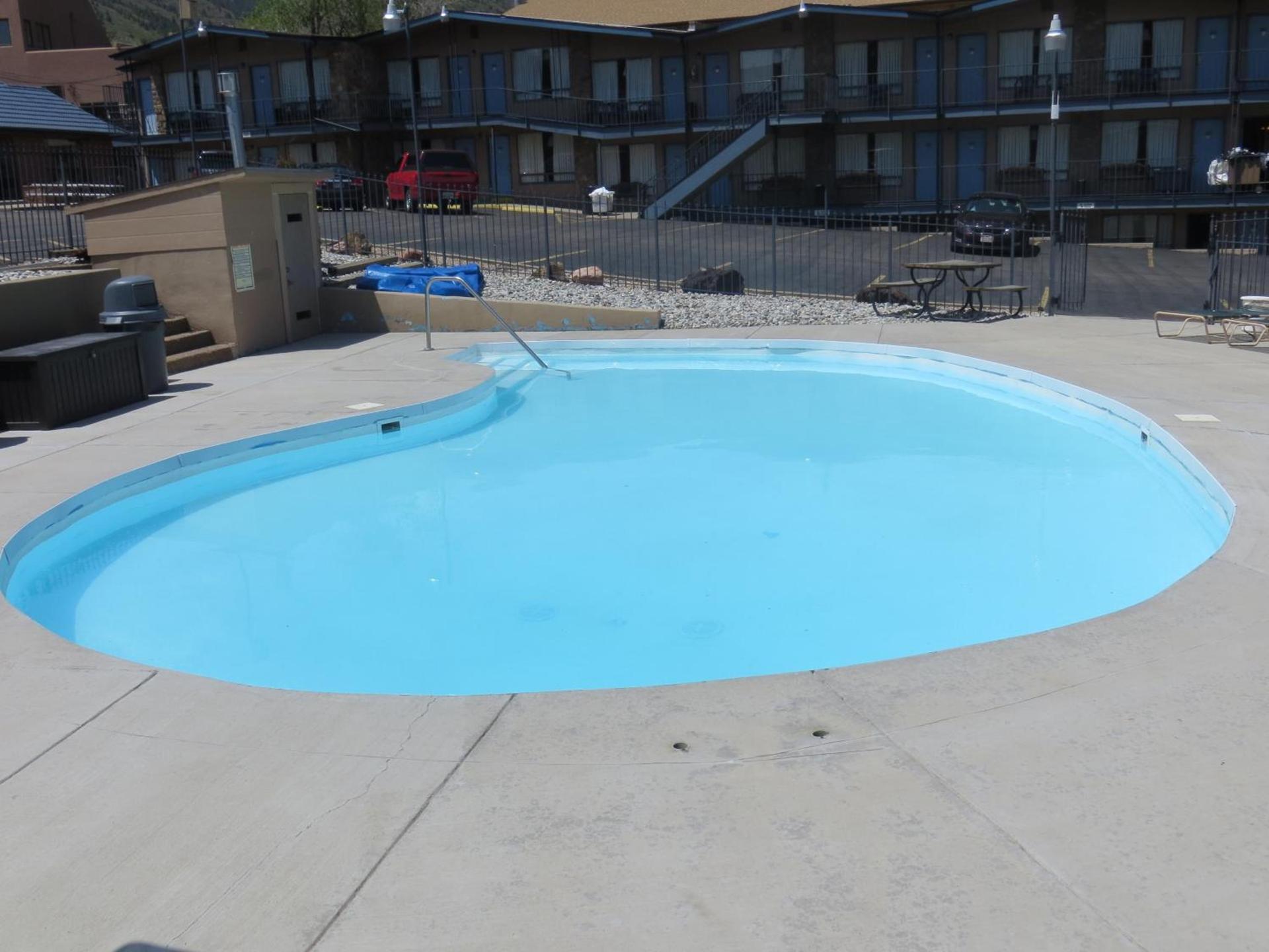 Silver Saddle Motel photo 3