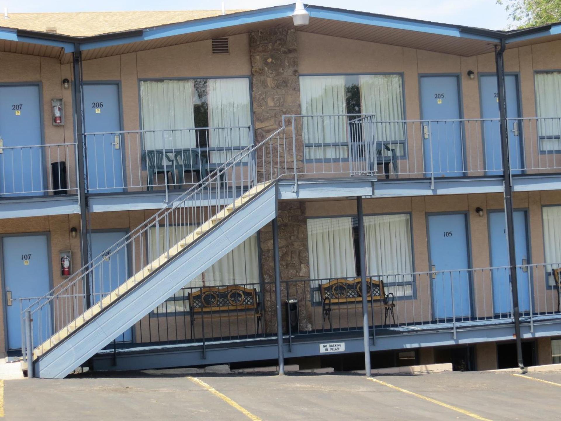 Silver Saddle Motel photo 26