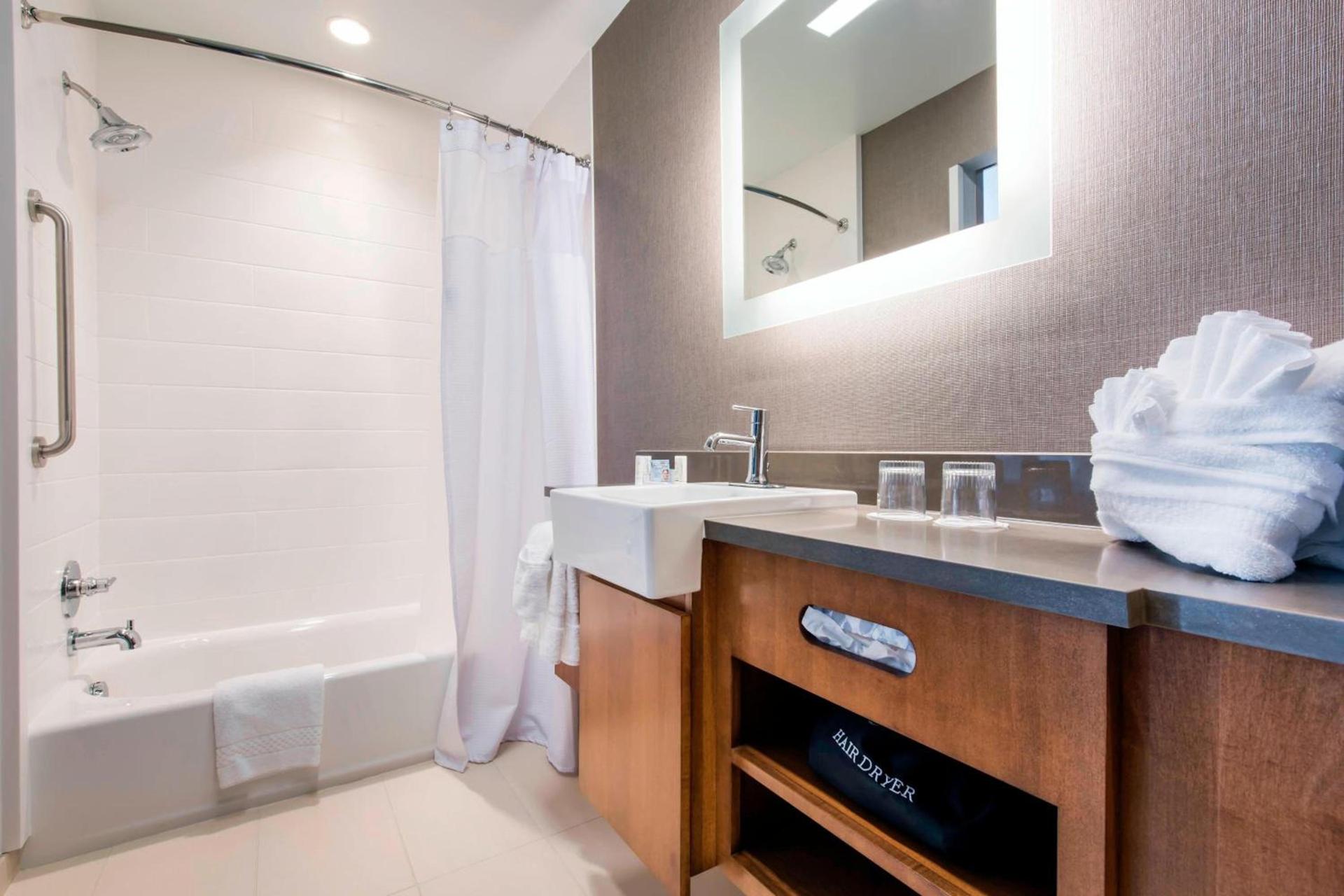 SpringHill Suites by Marriott Gallup photo 18
