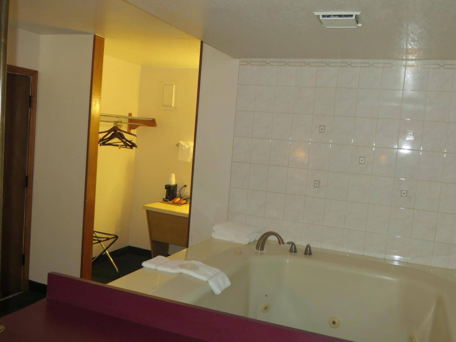 Silver Saddle Motel photo 27