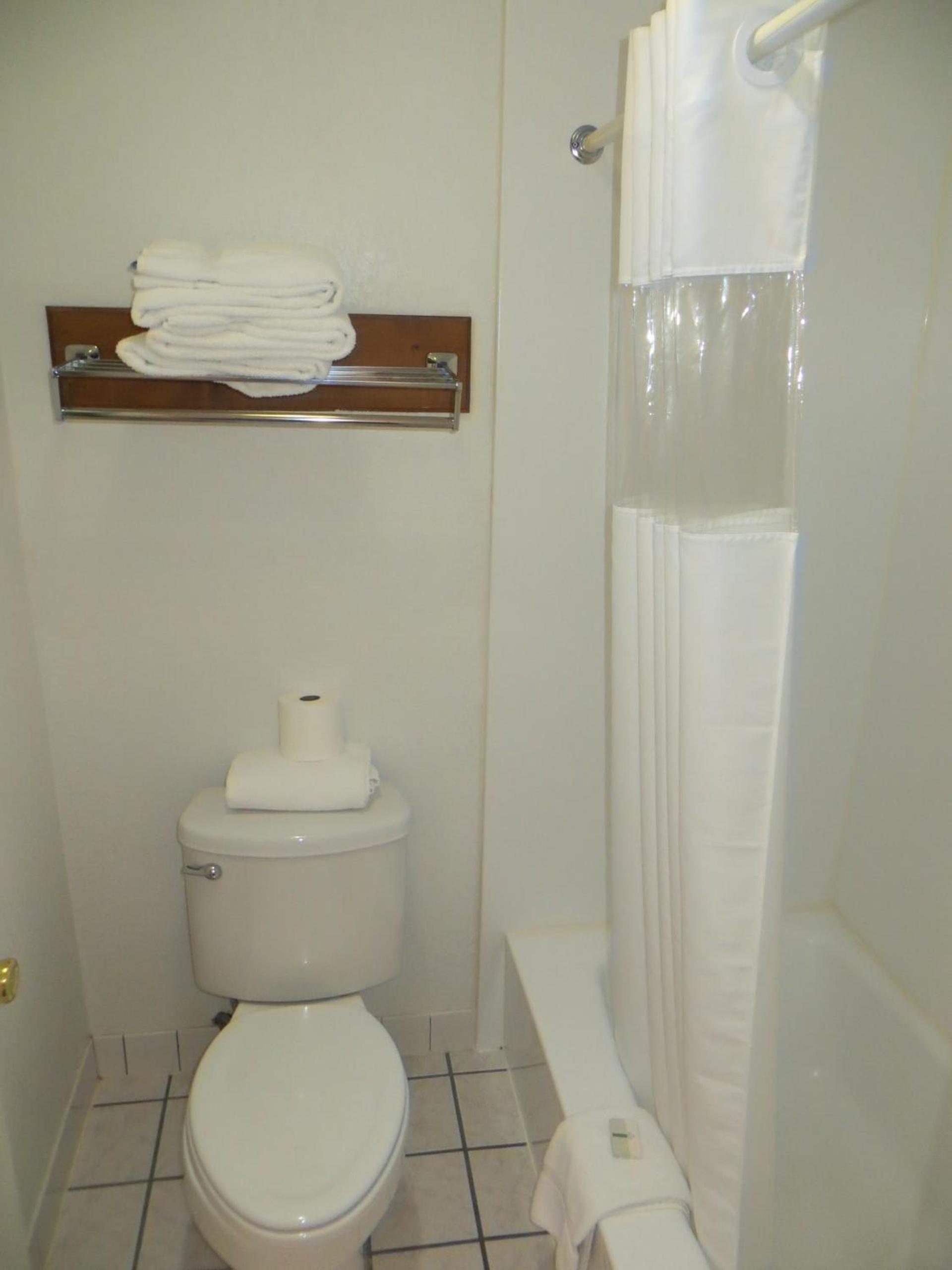 Silver Saddle Motel photo 30