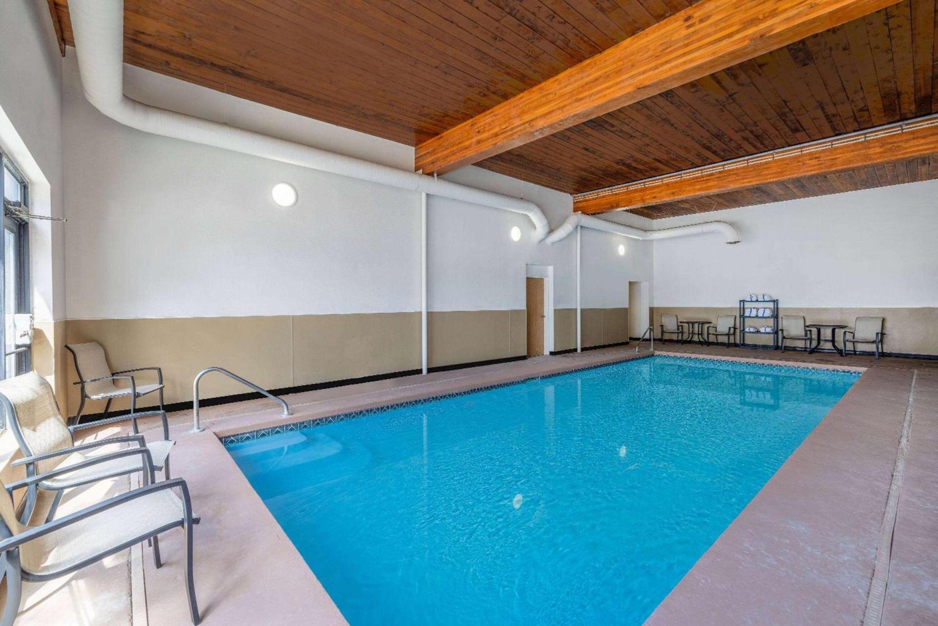 Wingate by Wyndham Butte City Center photo 12