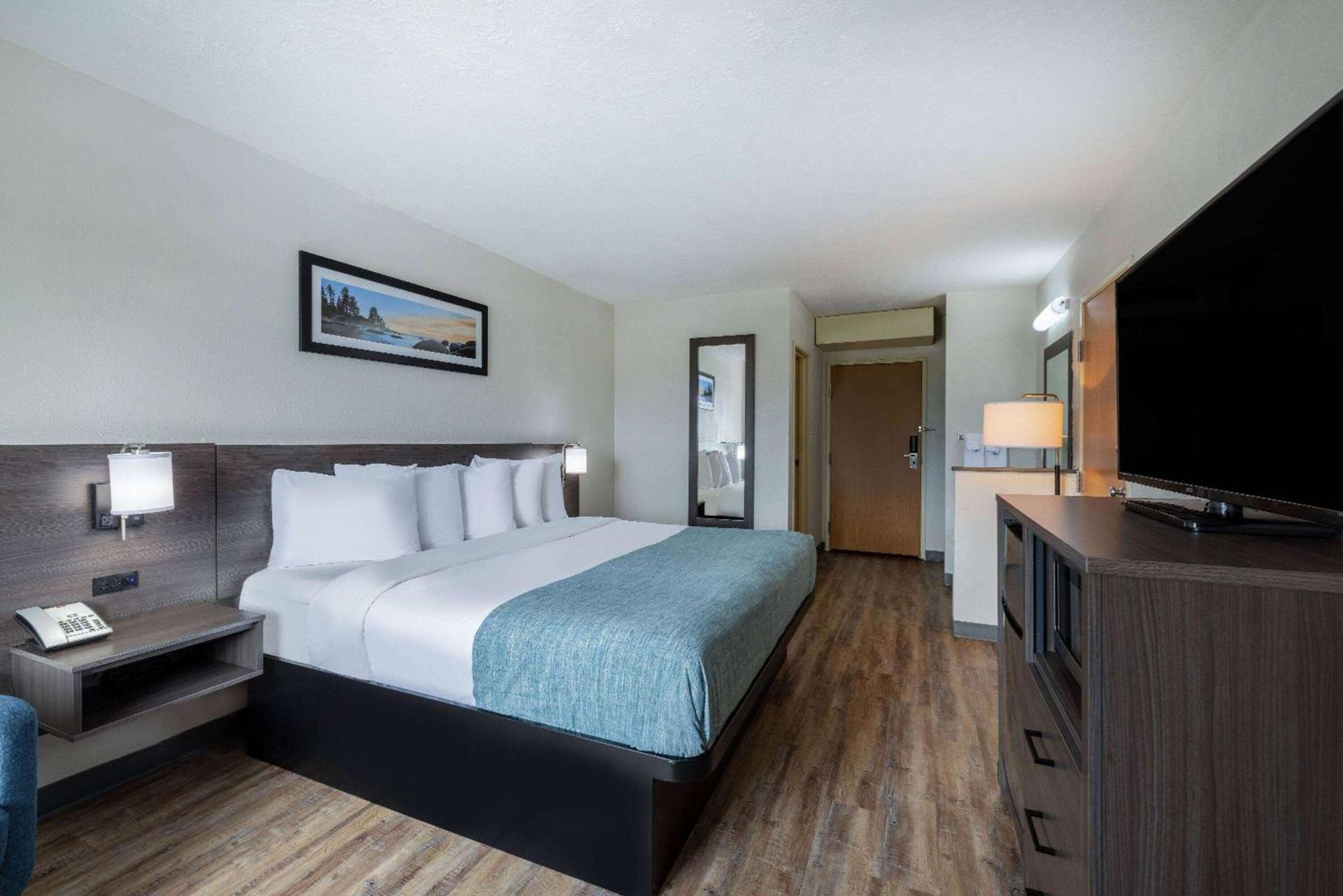 Wingate by Wyndham Butte City Center photo 42