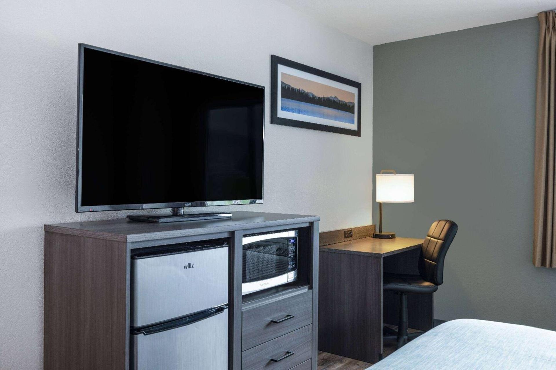 Wingate by Wyndham Butte City Center photo 15