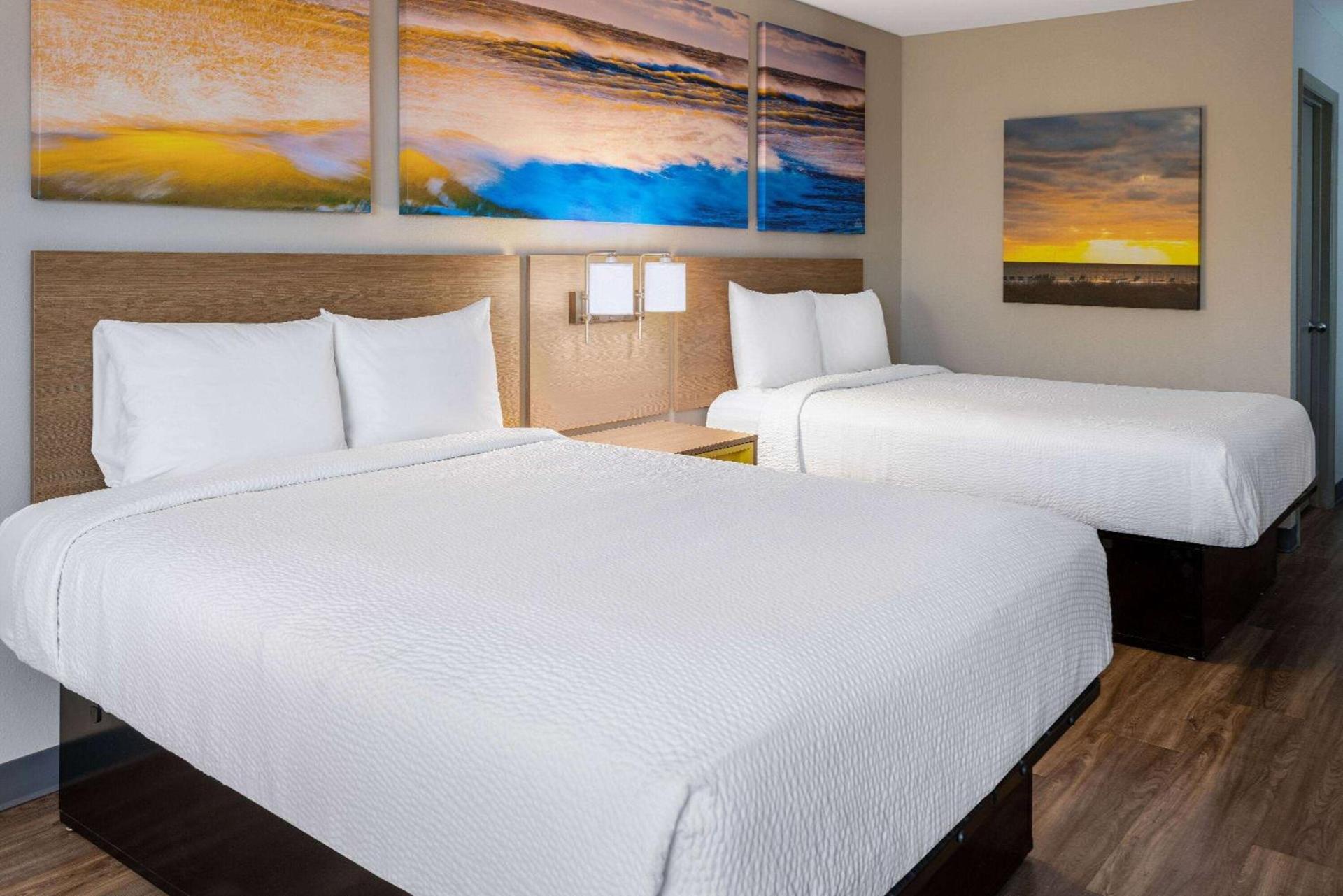 Days Inn by Wyndham Louisburg photo 16