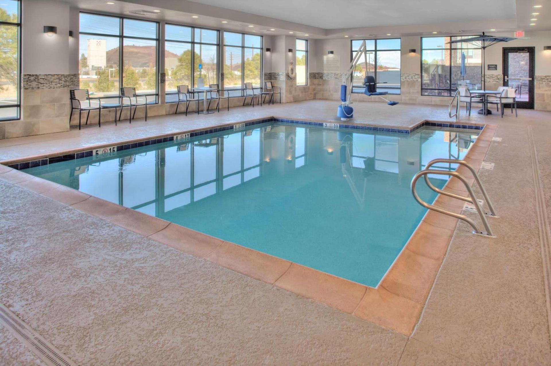 Hampton Inn Suites Flagstaff East photo 9