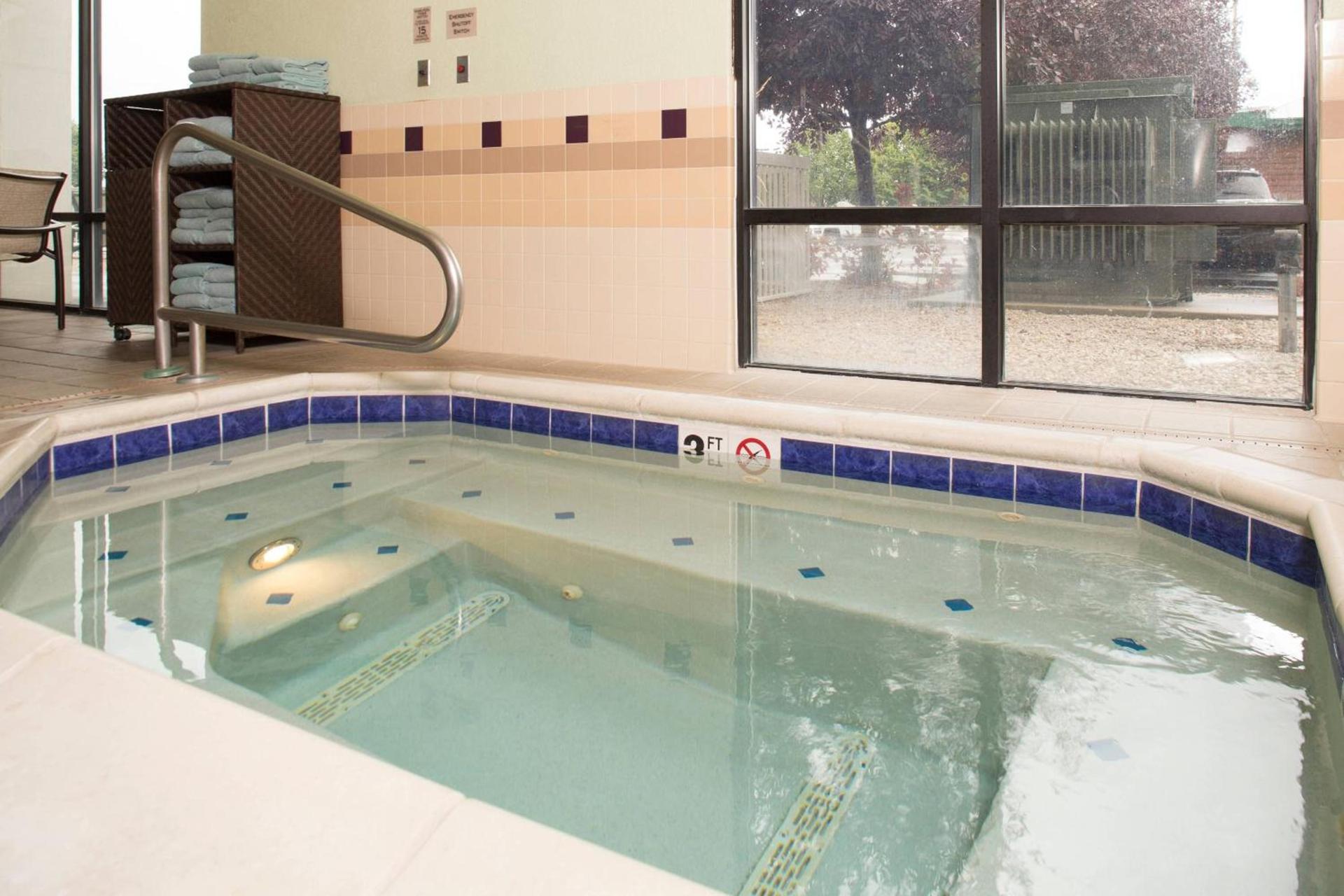 SpringHill Suites by Marriott Billings photo 35