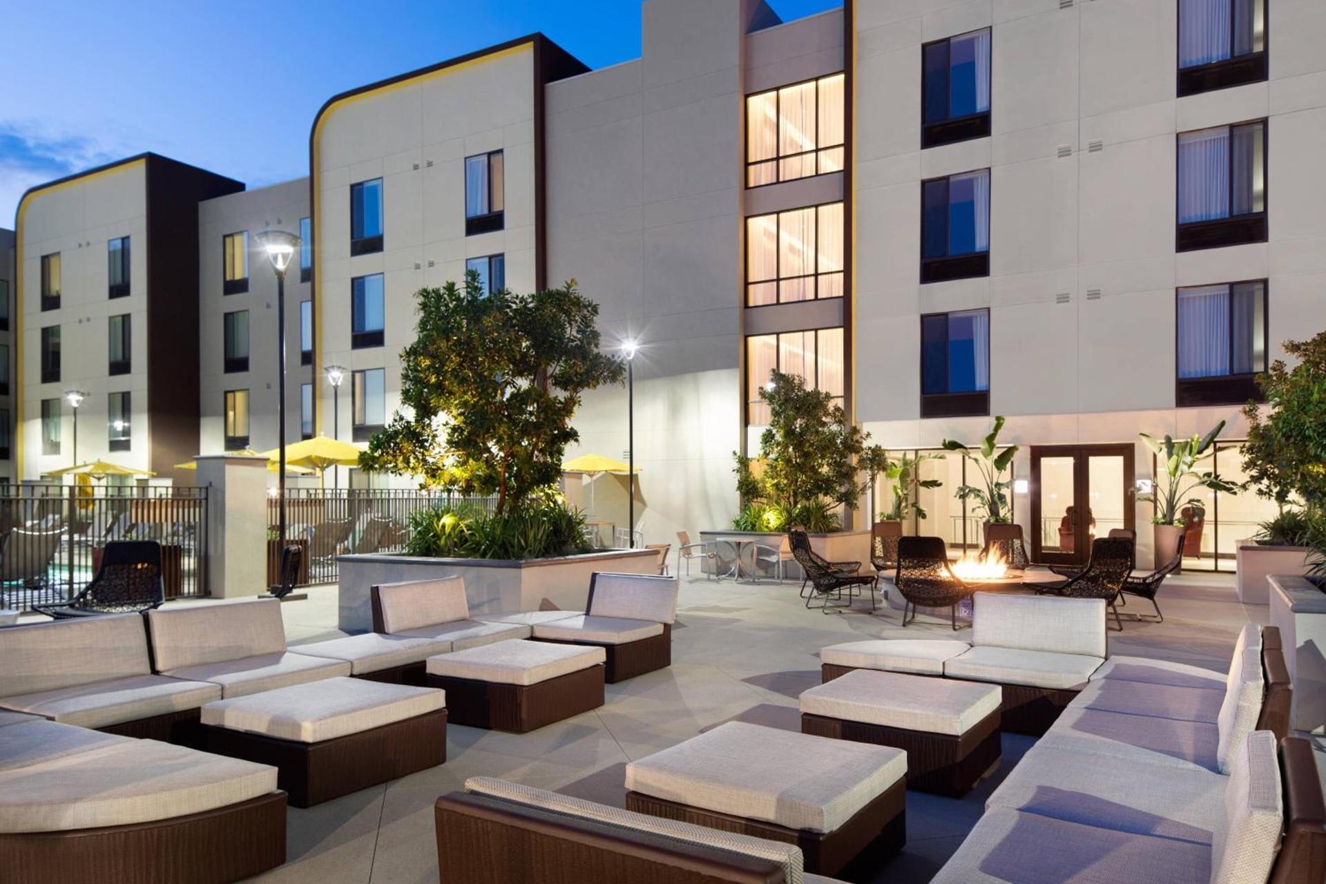 SpringHill Suites by Marriott Los Angeles Burbank/Downtown photo 12