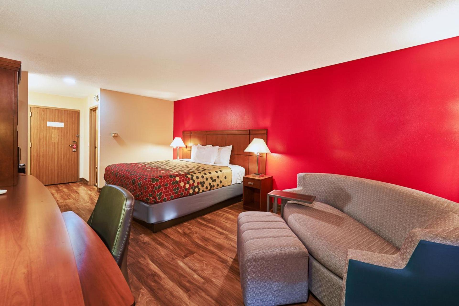 Econo Lodge Maquoketa photo 44