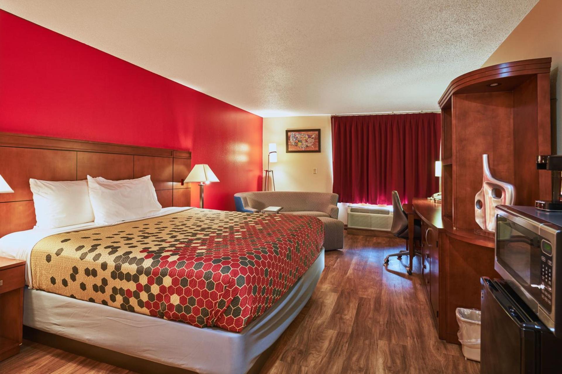 Econo Lodge Maquoketa photo 45