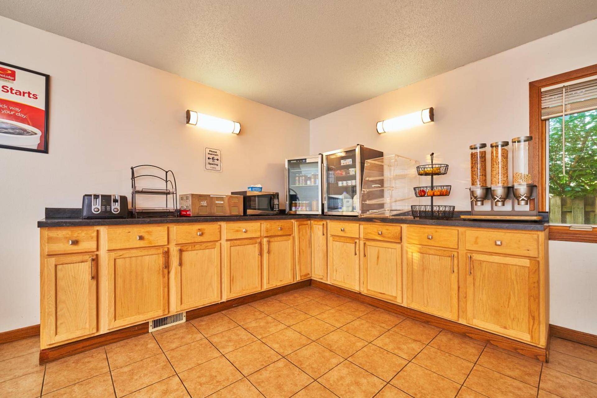 Econo Lodge Maquoketa photo 65