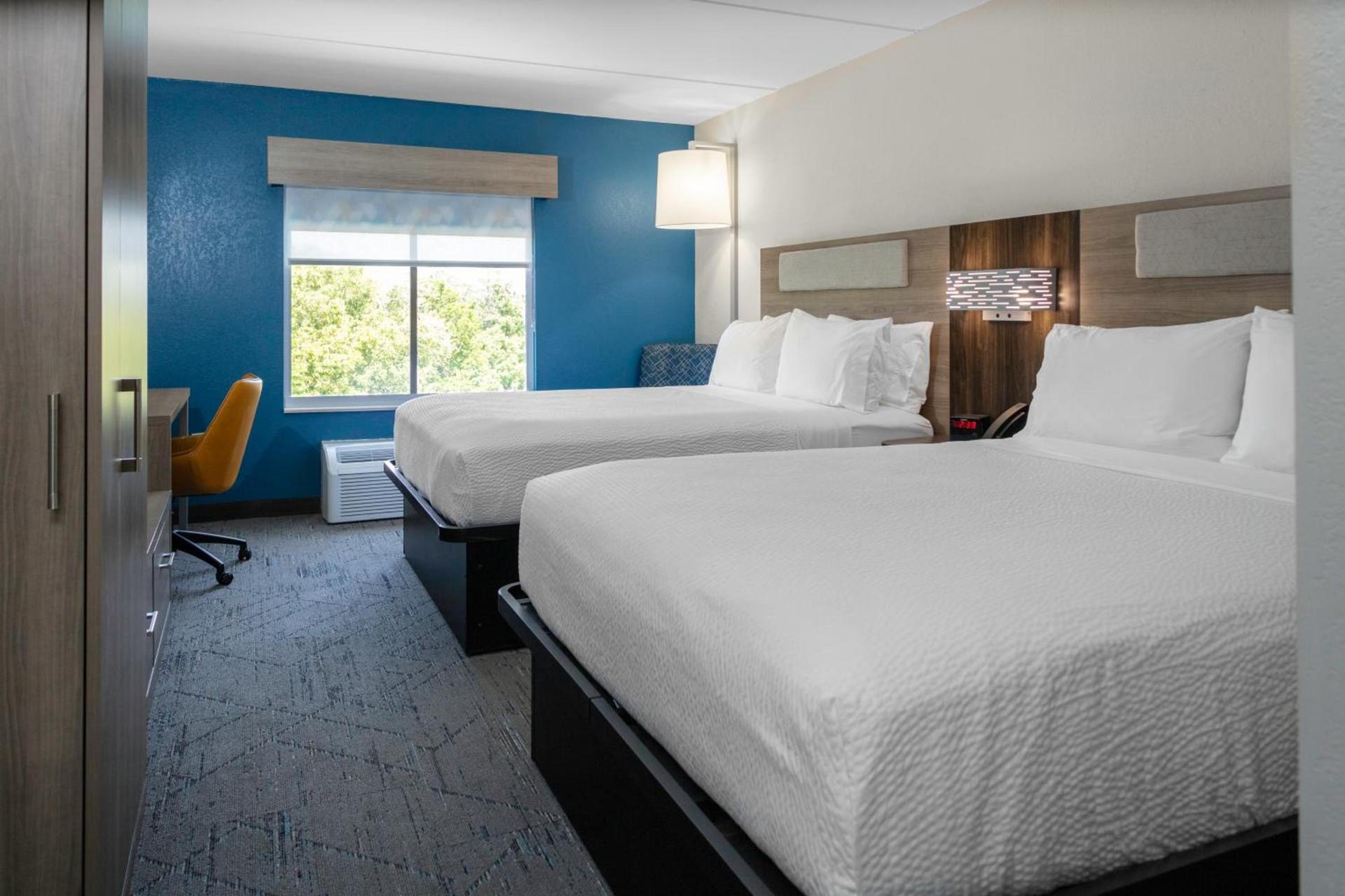 Holiday Inn Express - Rocky Mount - Sports Center by IHG photo 17