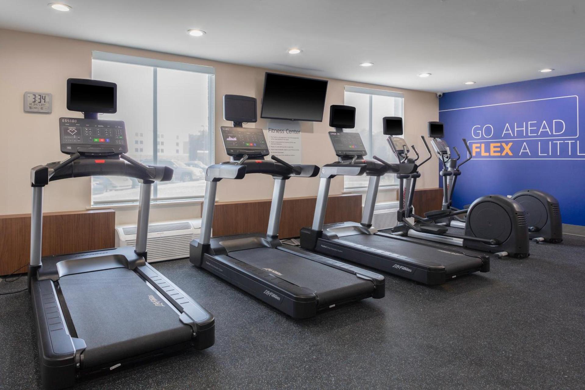 Holiday Inn Express - Rocky Mount - Sports Center by IHG photo 24