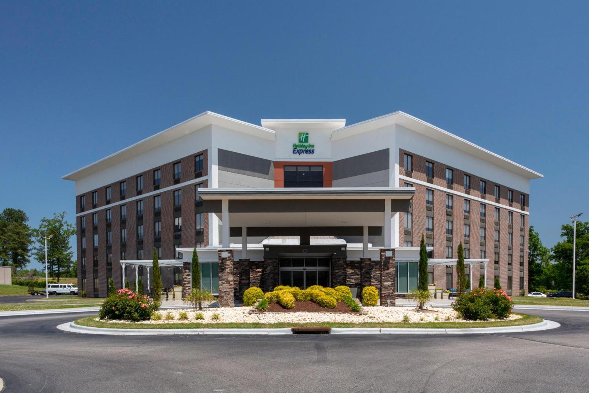 Holiday Inn Express - Rocky Mount - Sports Center by IHG photo 25