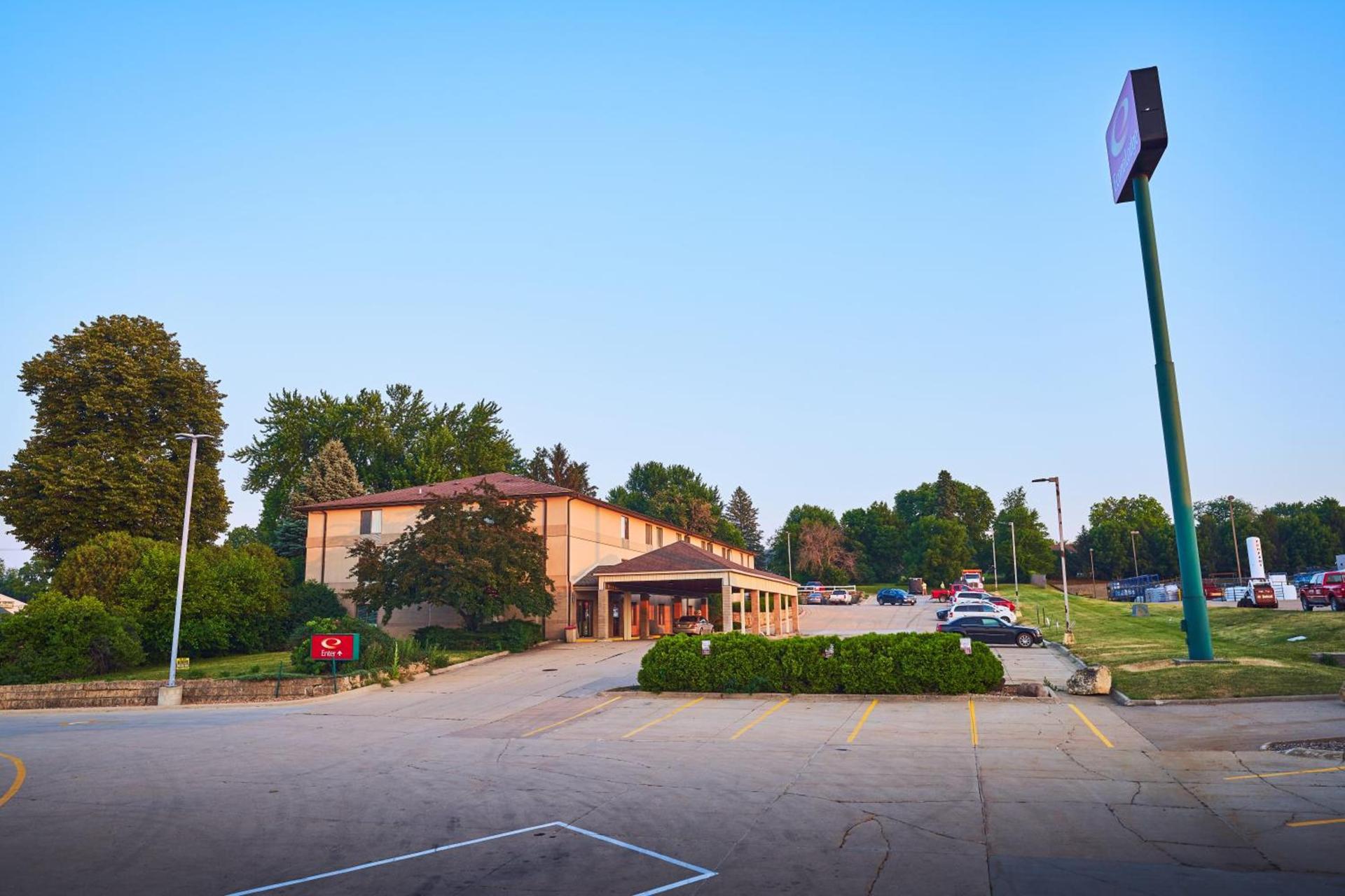 Econo Lodge Maquoketa photo 20