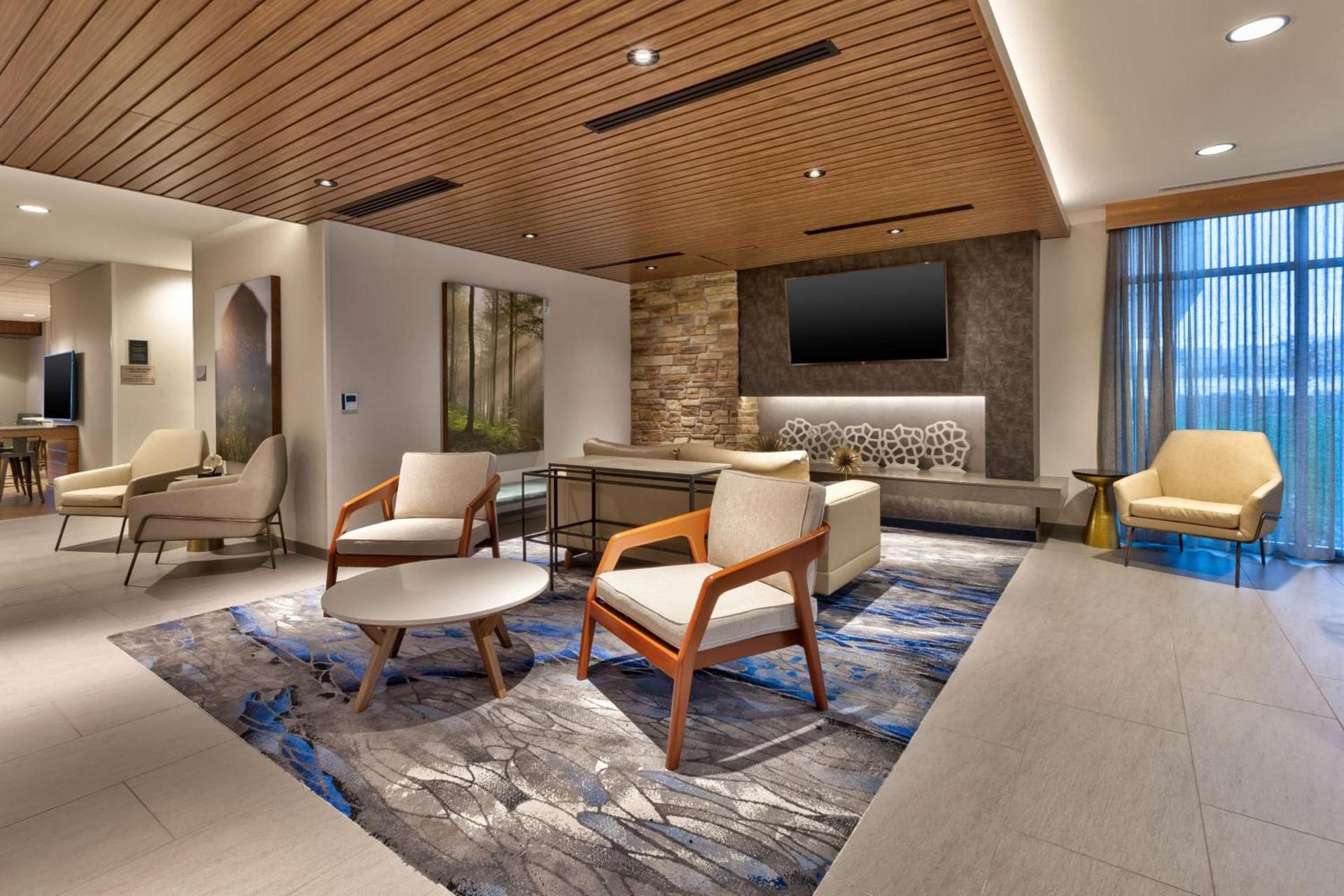 Fairfield by Marriott Inn & Suites Grand Rapids North photo 2