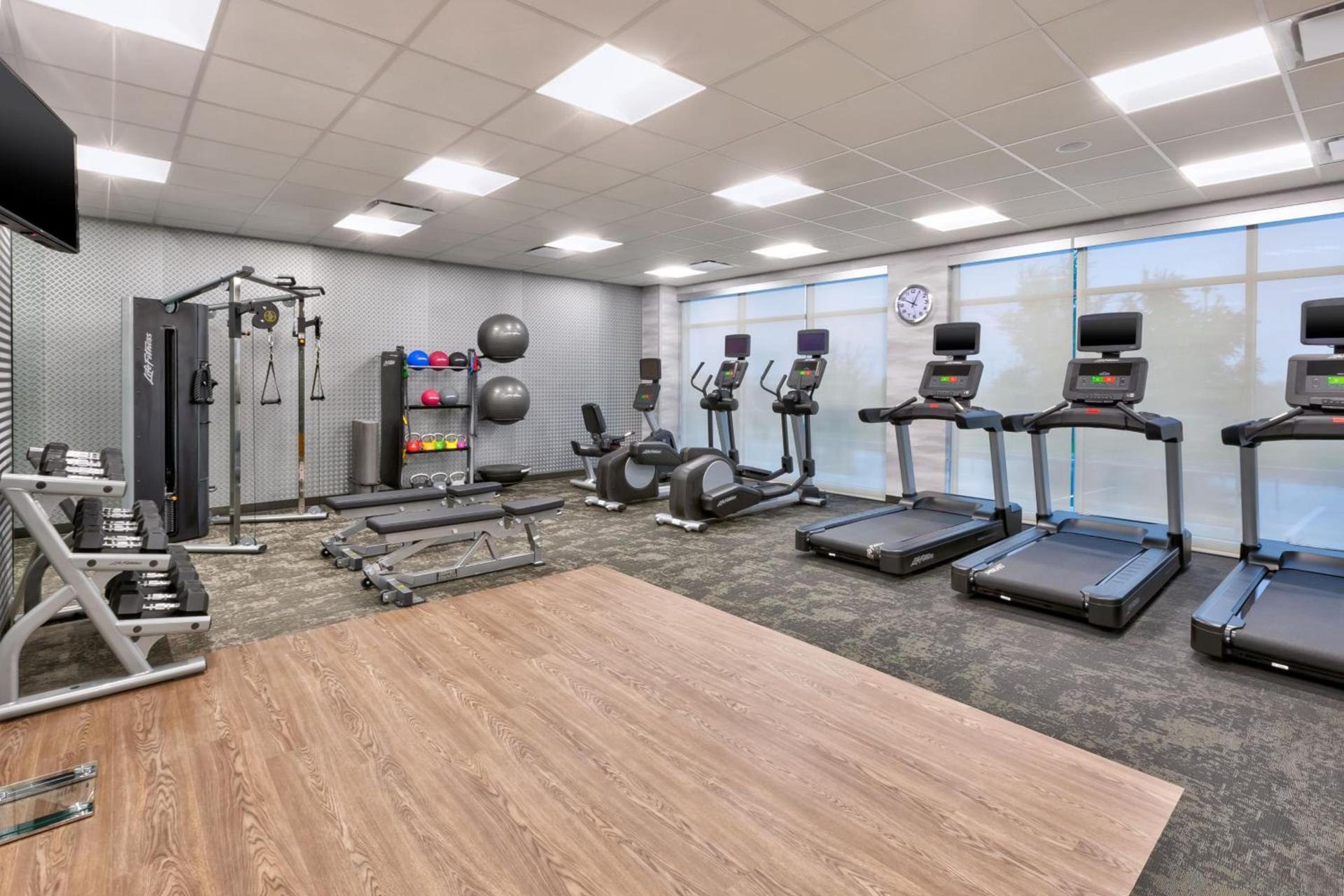 Fairfield by Marriott Inn & Suites Grand Rapids North photo 24