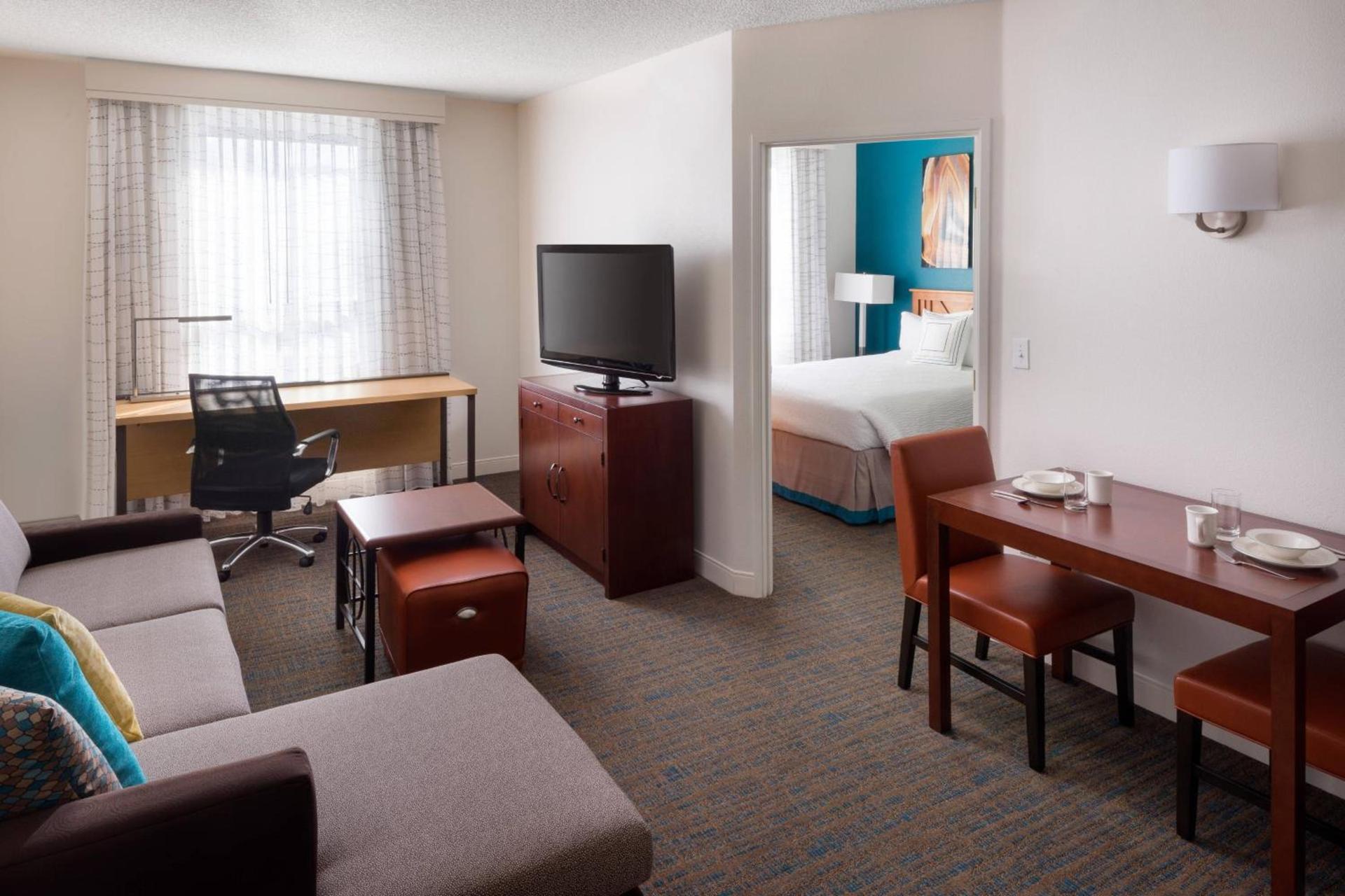 Residence Inn by Marriott Las Vegas Hughes Center photo 8