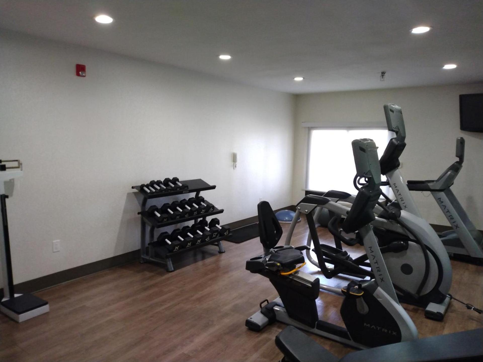 Holiday Inn Express Hotel & Suites Albuquerque Midtown by IHG photo 5