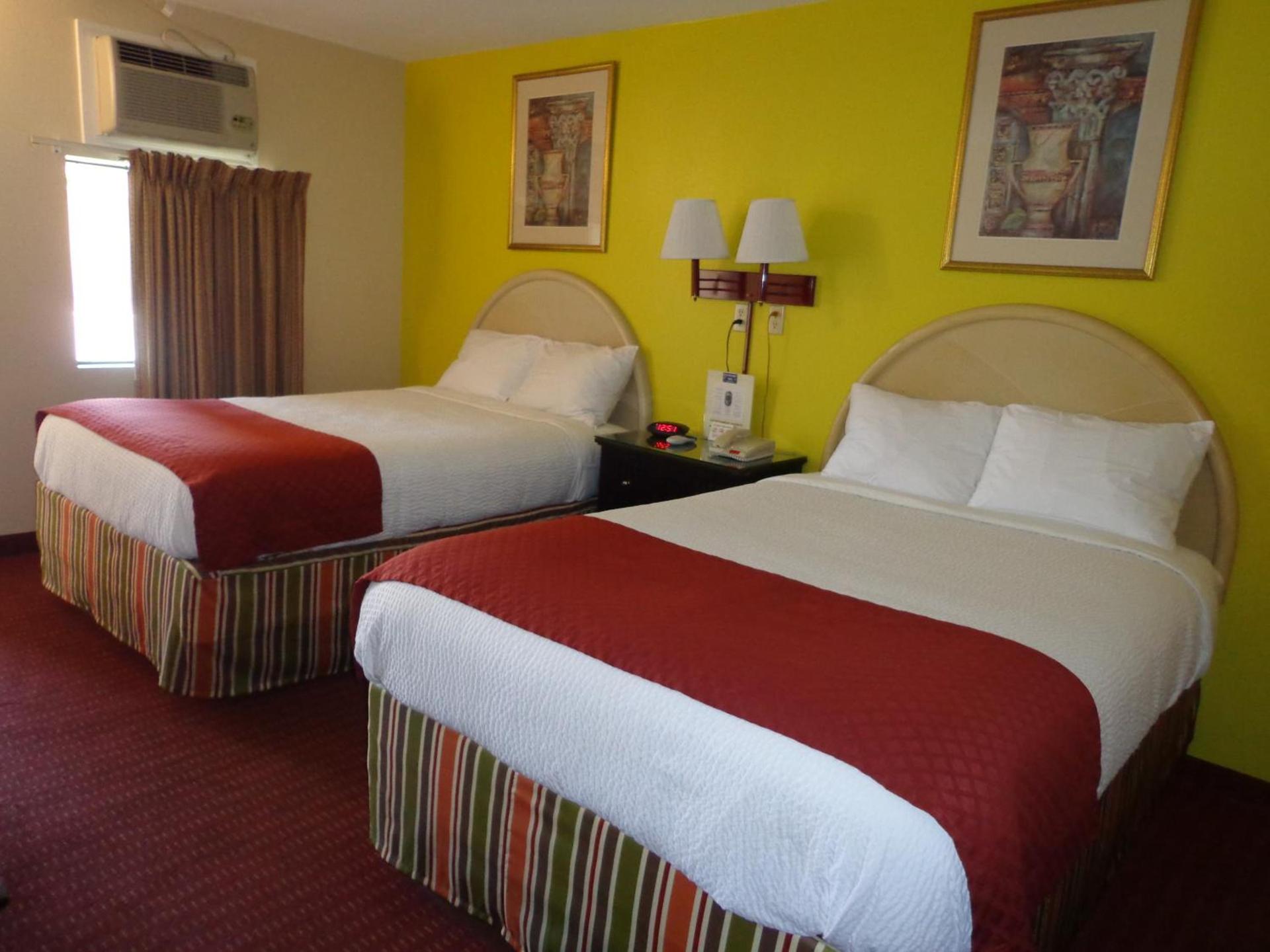 Economy Inn Express Warren photo 2