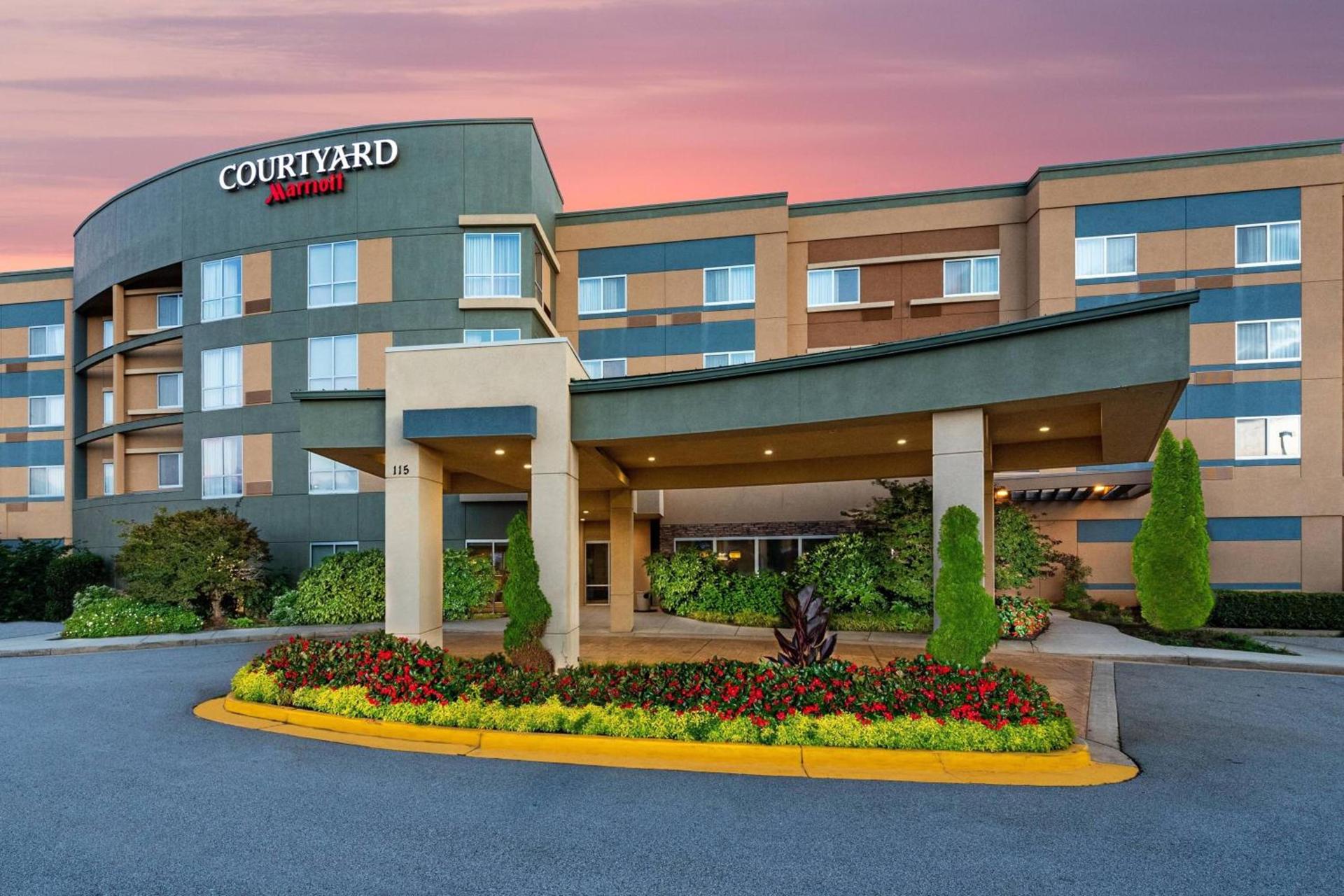 Courtyard Atlanta McDonough photo 1
