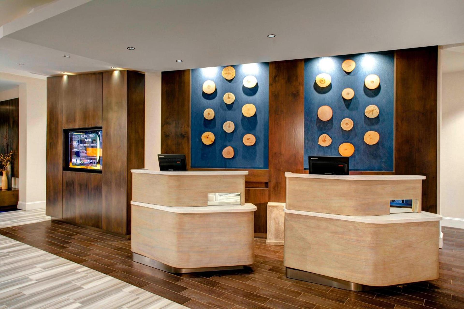 Courtyard by Marriott Carrollton photo 4