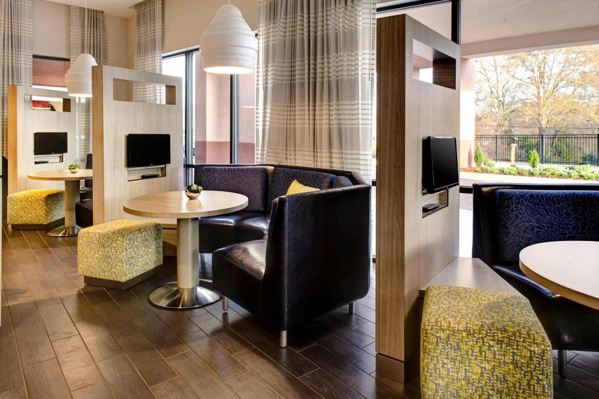Courtyard by Marriott Carrollton photo 21