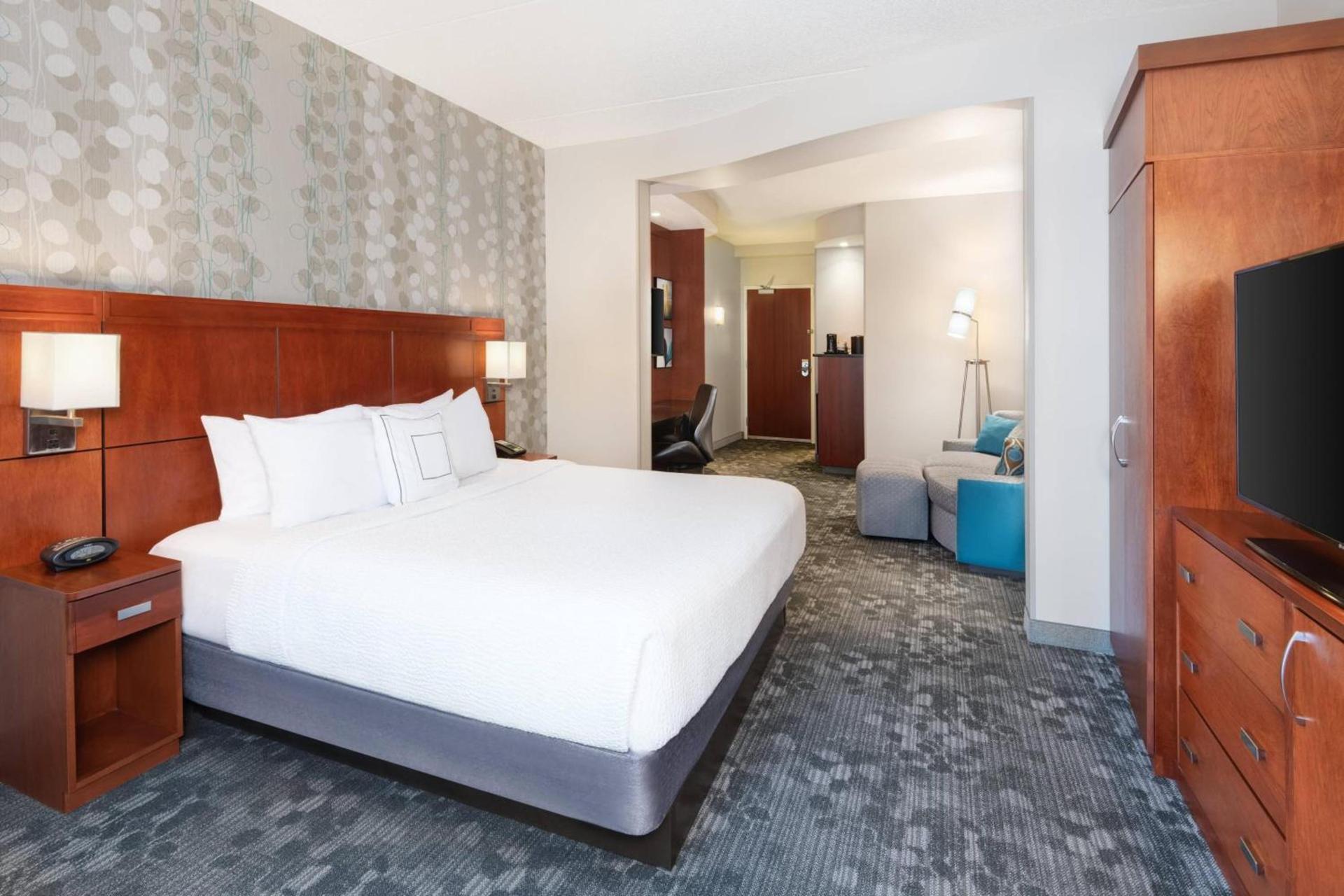 Courtyard by Marriott Pittsburgh Washington Meadow Lands photo 7