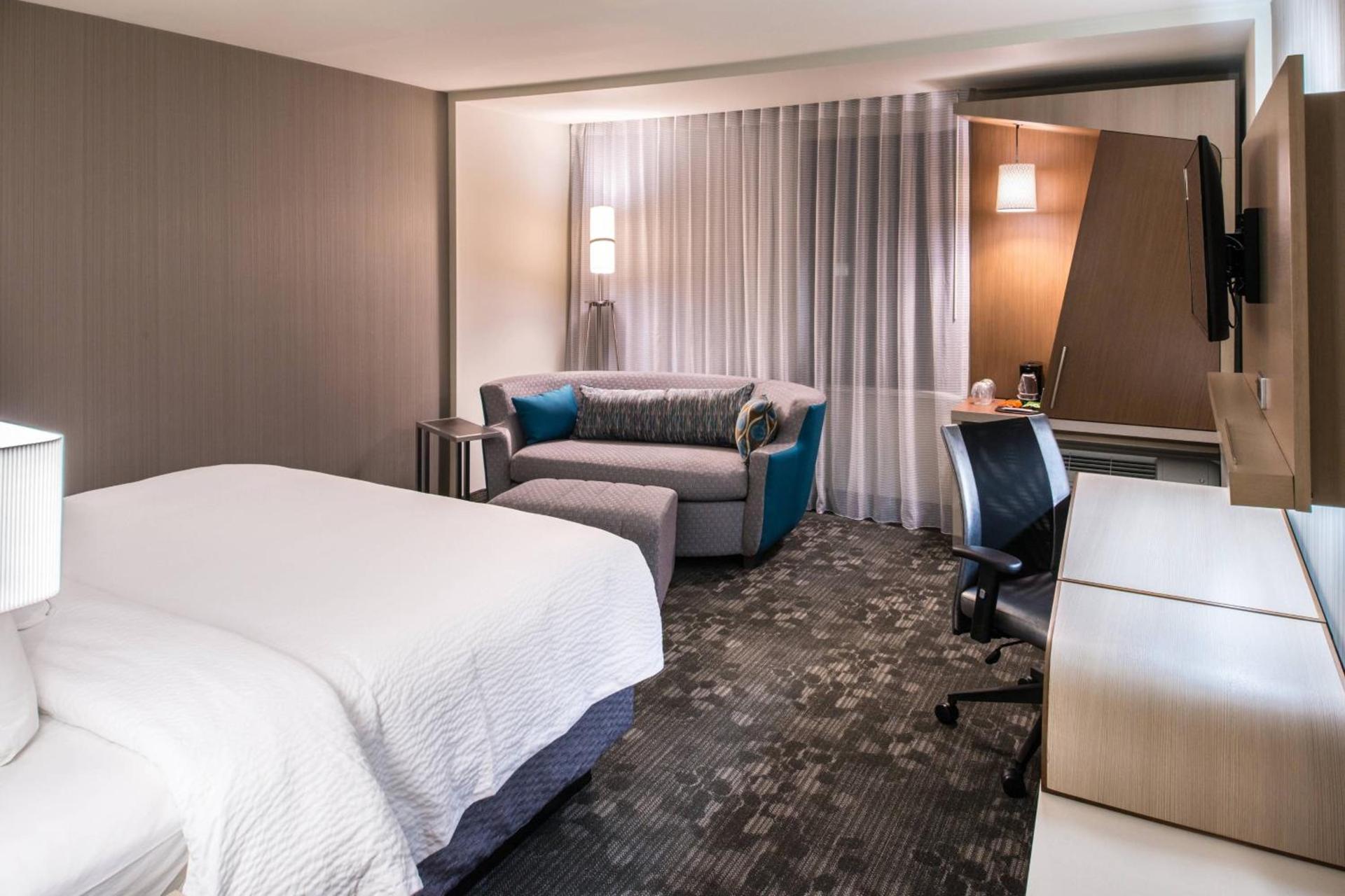 Courtyard by Marriott Jacksonville photo 5
