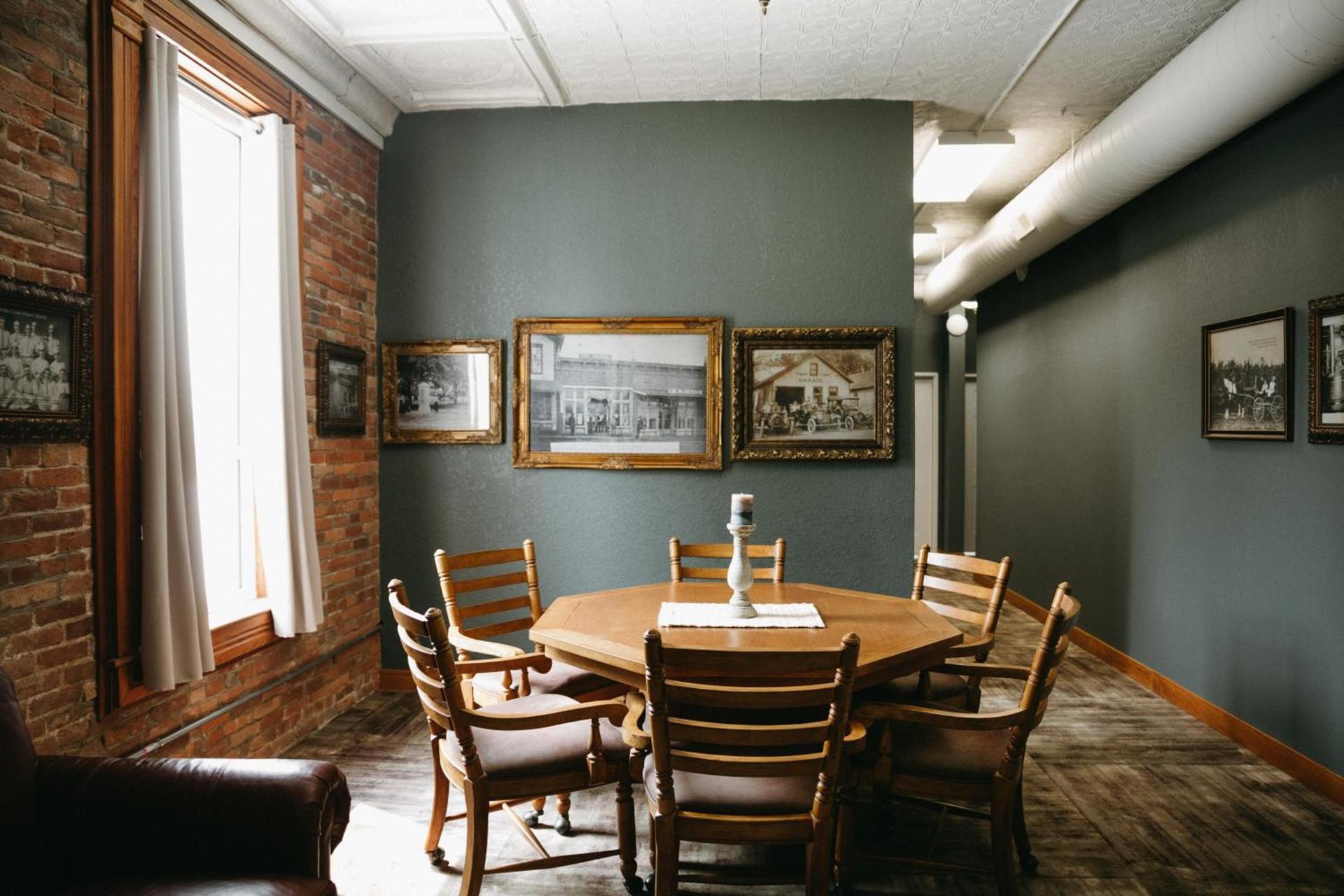 Bricktown Inn photo 16