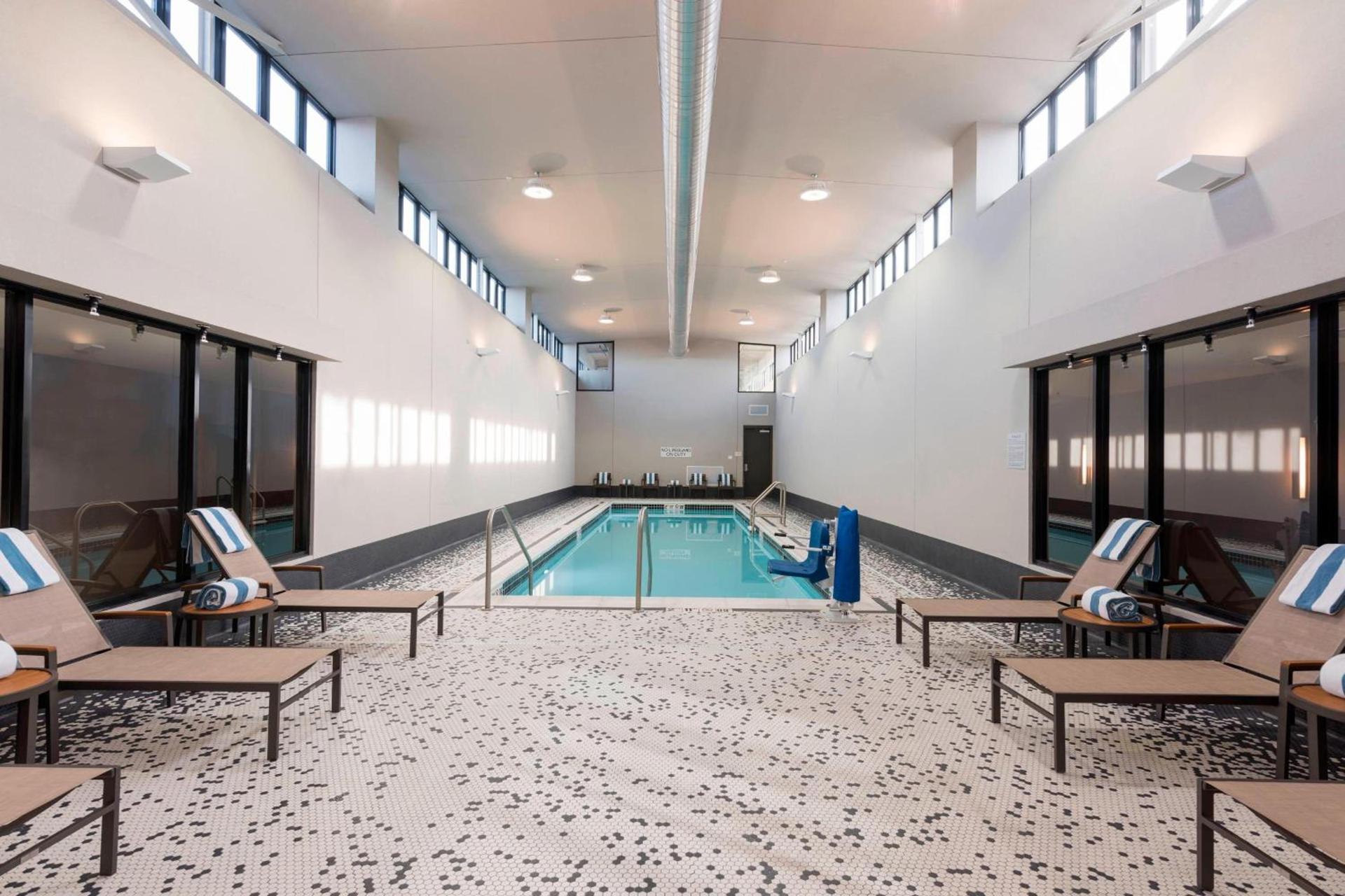 Courtyard by Marriott Waterloo Cedar Falls photo 30