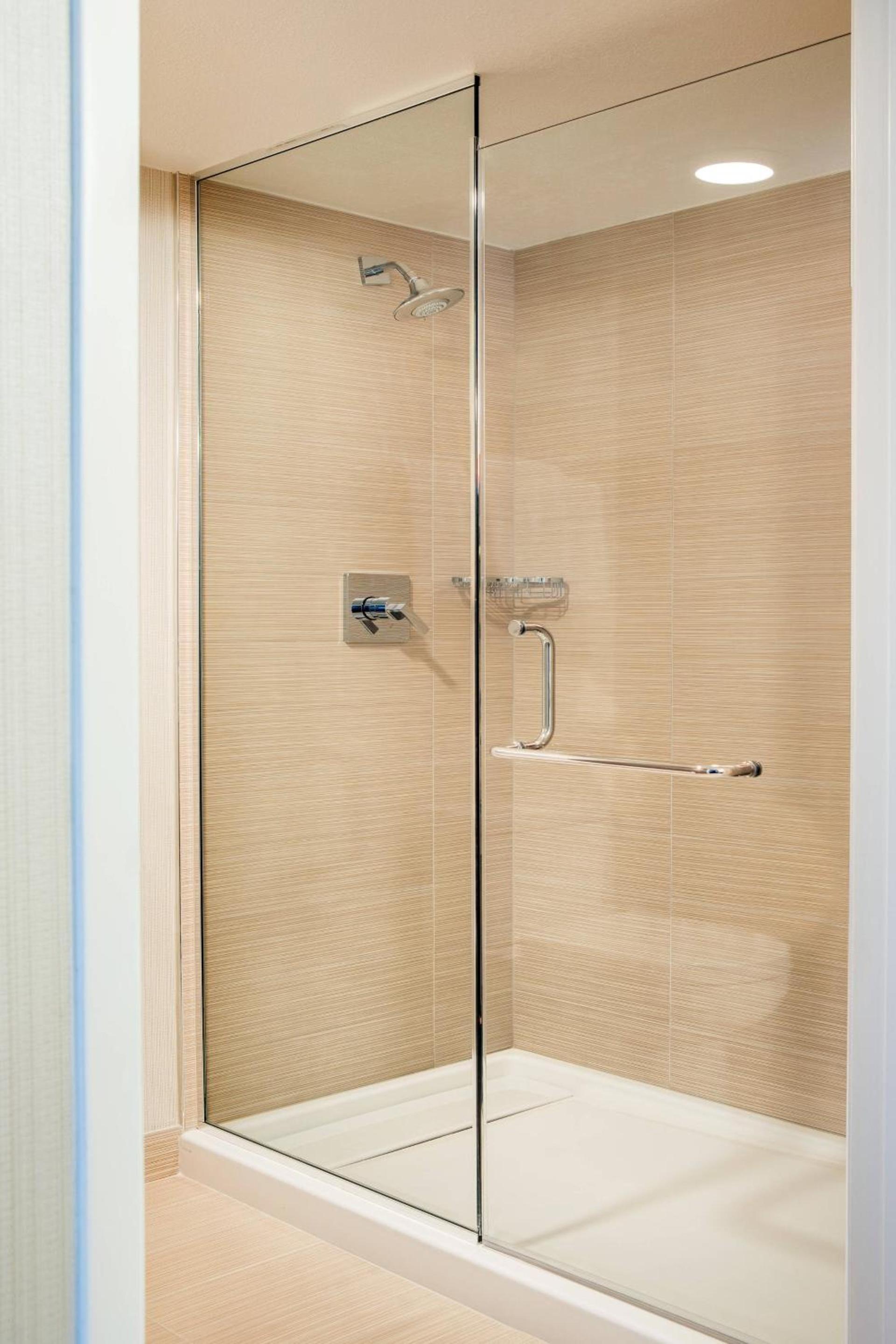 Courtyard by Marriott Richmond Berkeley photo 11