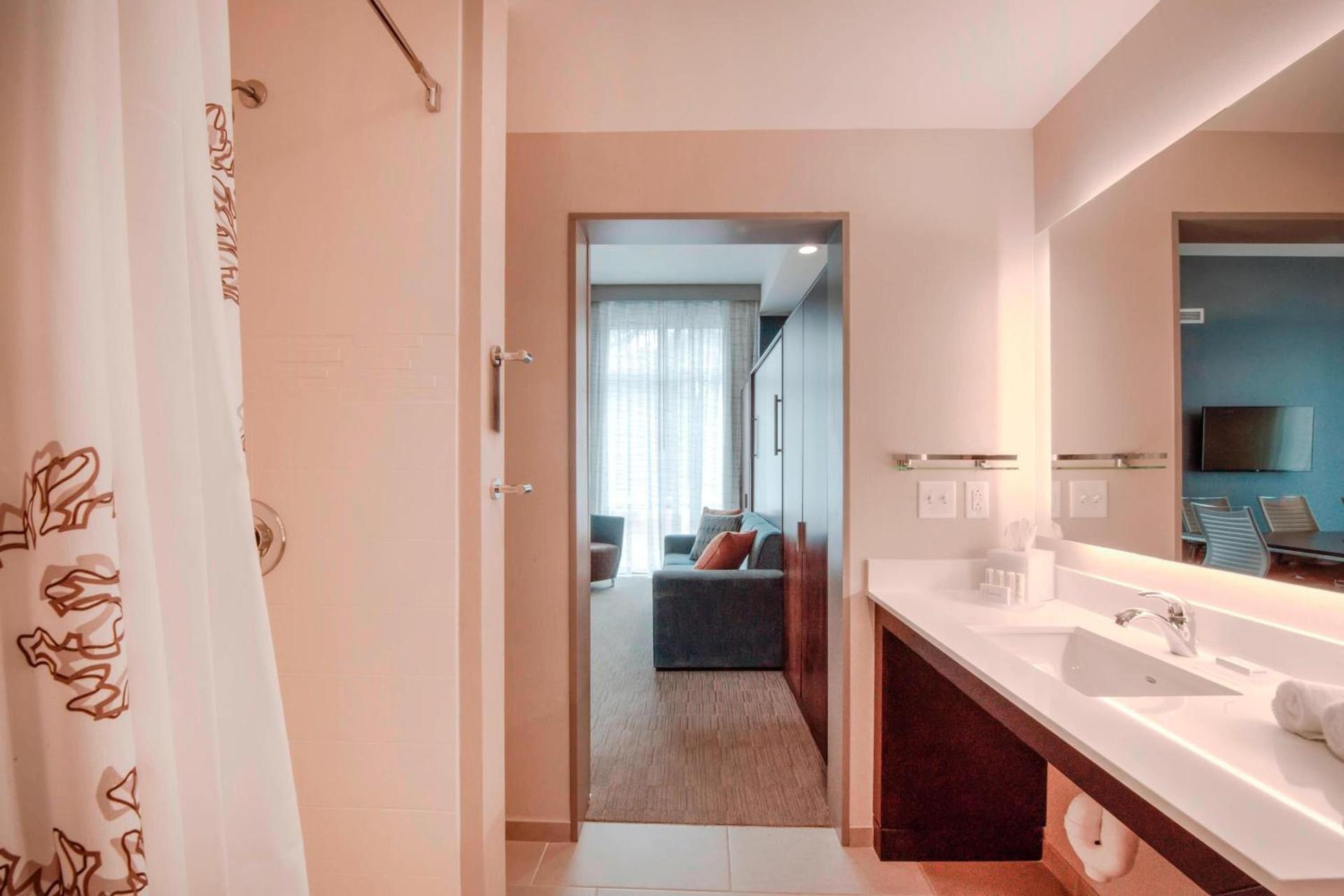 Residence Inn by Marriott Raleigh Downtown photo 14