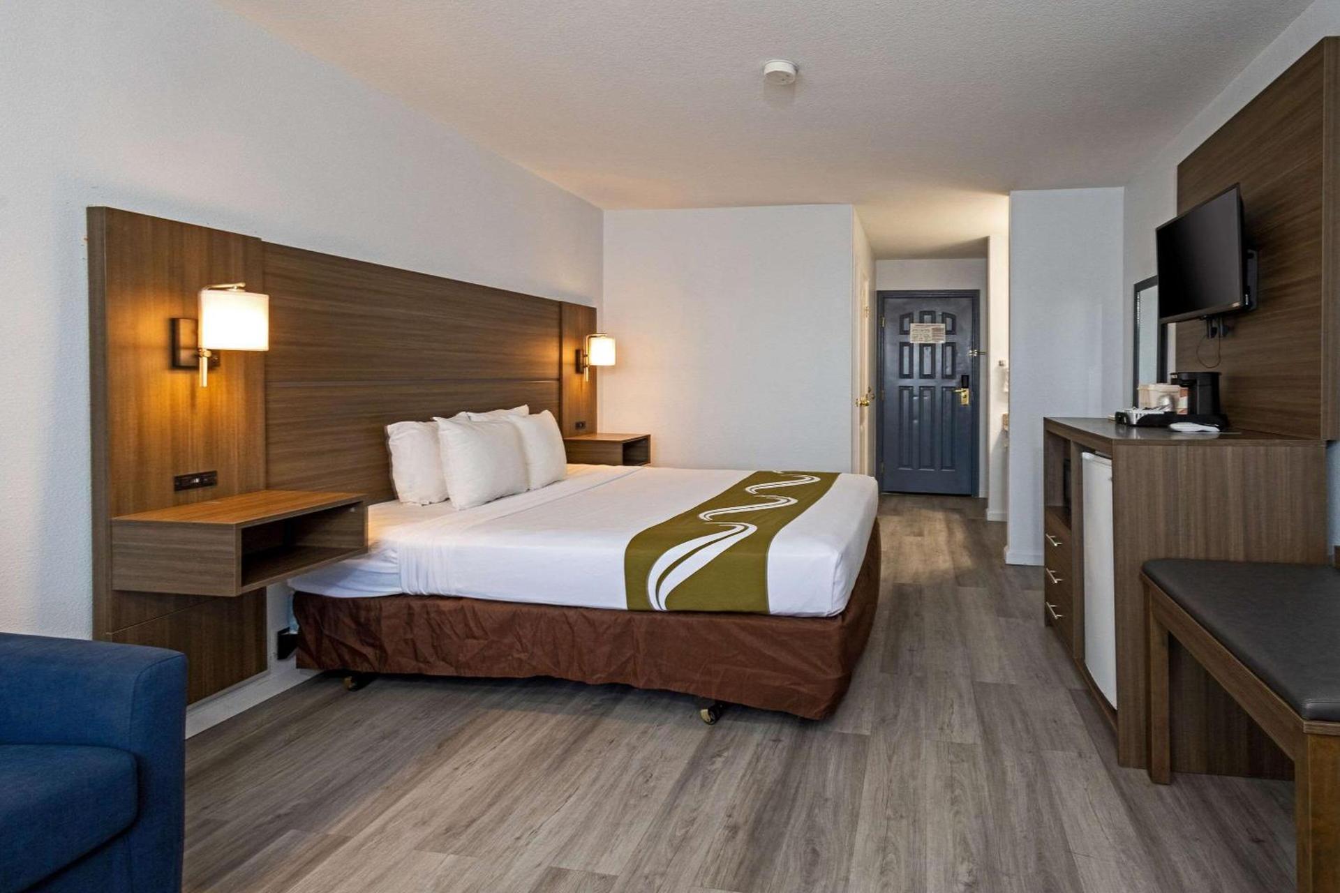 Quality Inn & Suites Tulare photo 36