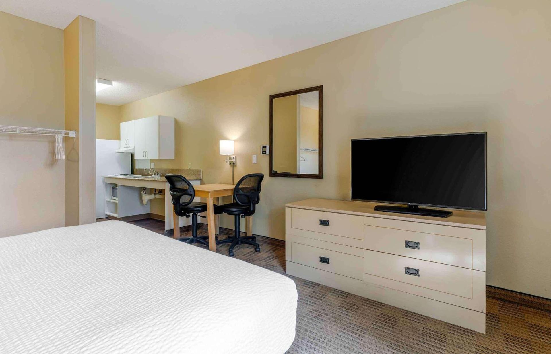 Extended Stay America Suites - Pleasant Hill - Buskirk Ave photo 9