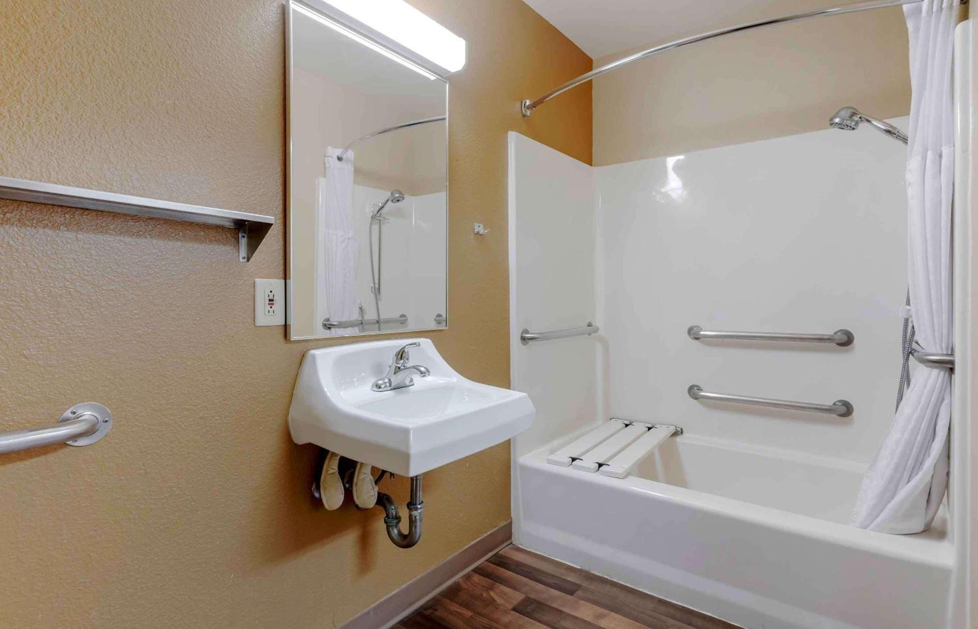 Extended Stay America Suites - Pleasant Hill - Buskirk Ave photo 26