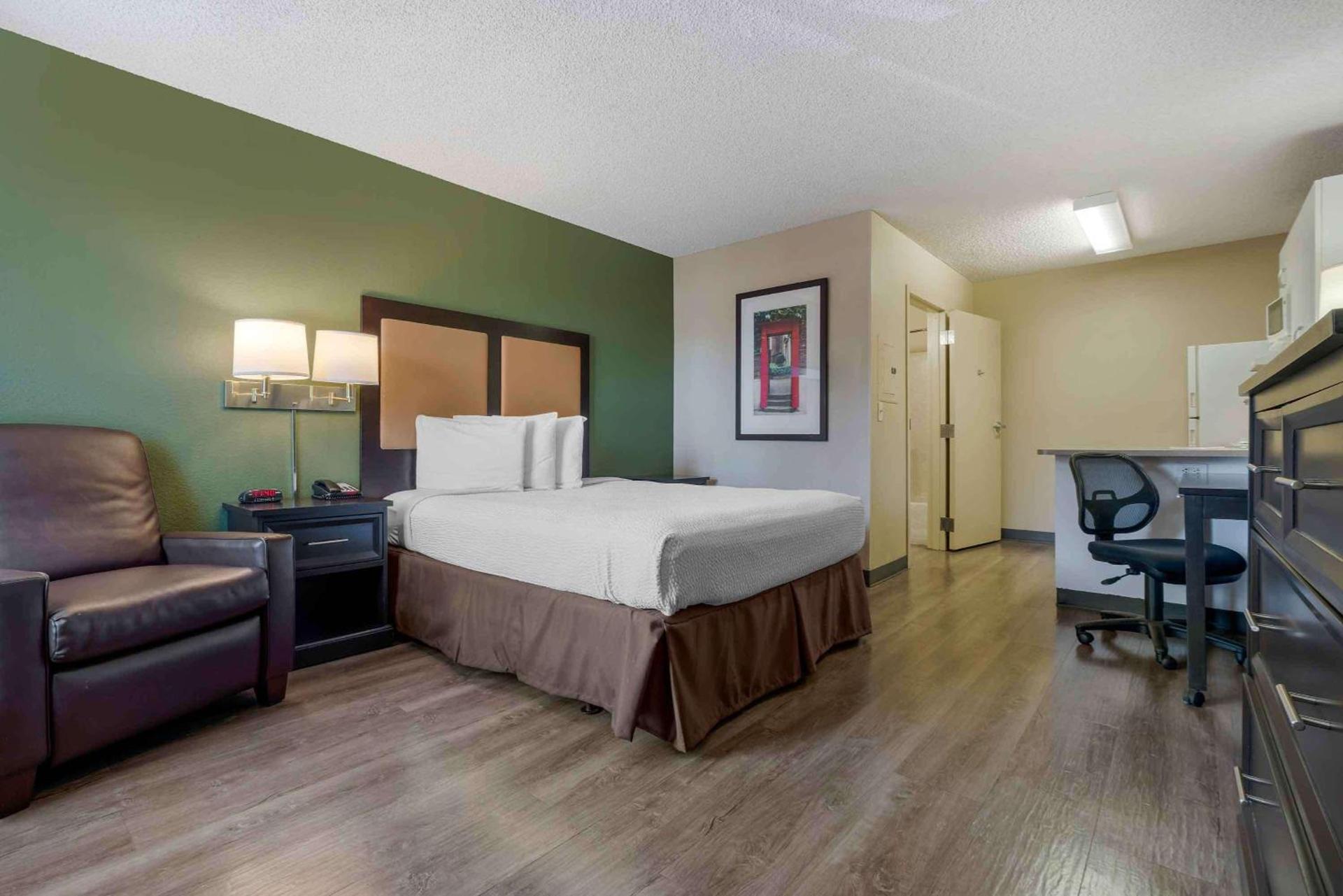Extended Stay America Suites - Santa Rosa - South photo 9