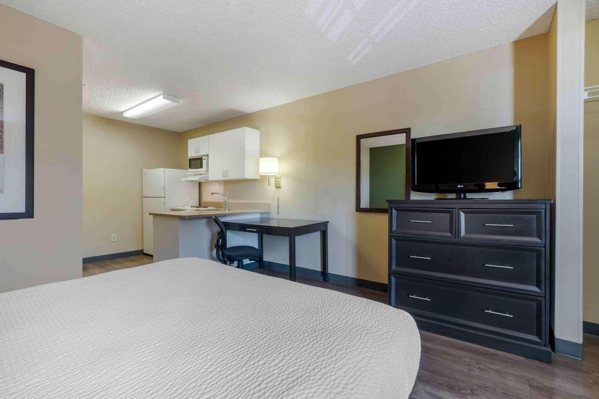 Extended Stay America Suites - Santa Rosa - South photo 12