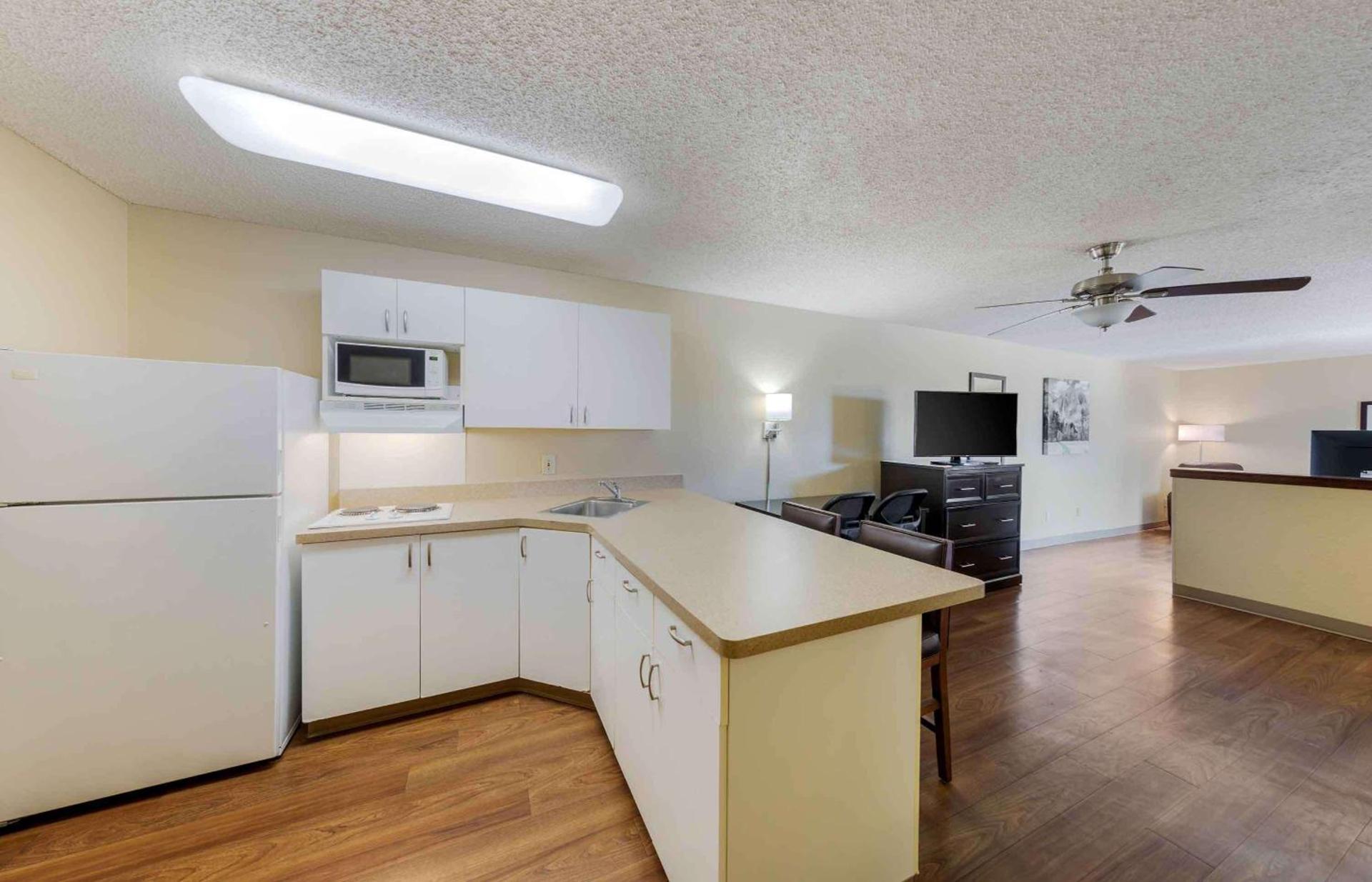 Extended Stay America Suites - Los Angeles - Arcadia photo 14