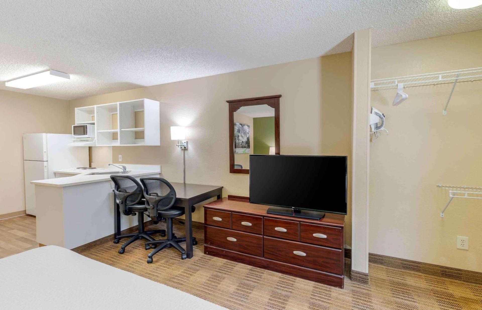 Extended Stay America Suites - Los Angeles - Arcadia photo 16