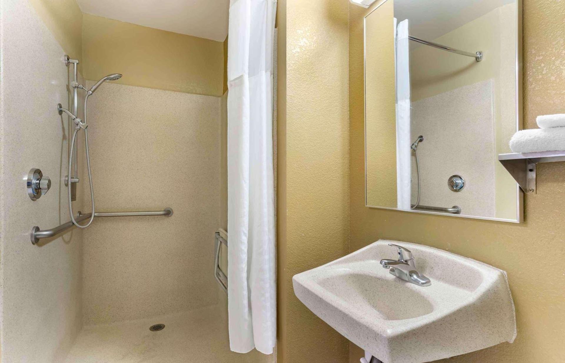Extended Stay America Suites - Livermore - Airway Blvd photo 35