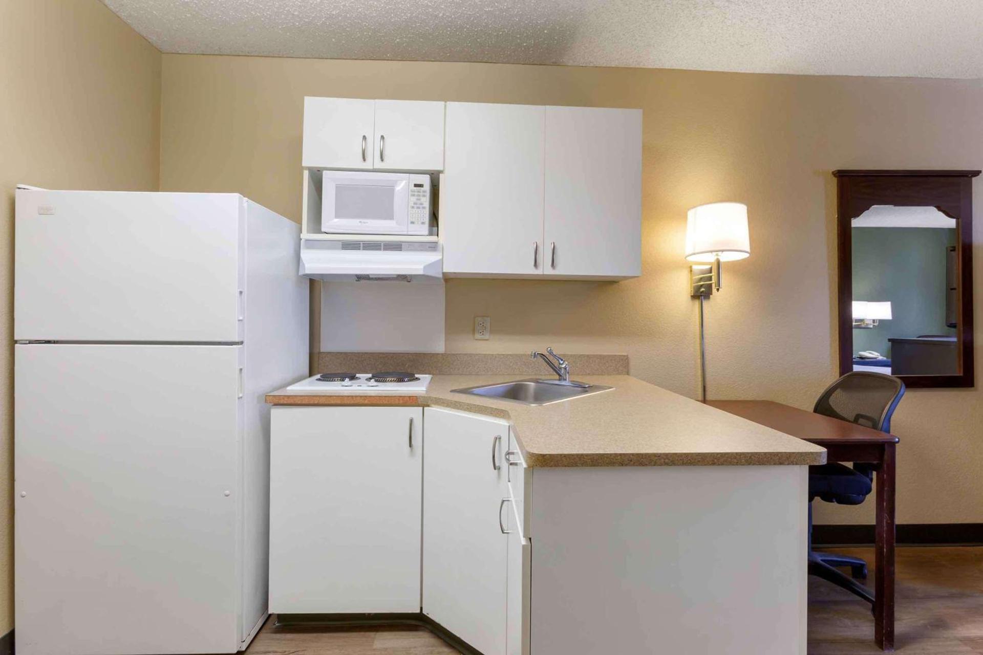 Extended Stay America Select Suites - Phoenix - Scottsdale - North photo 14