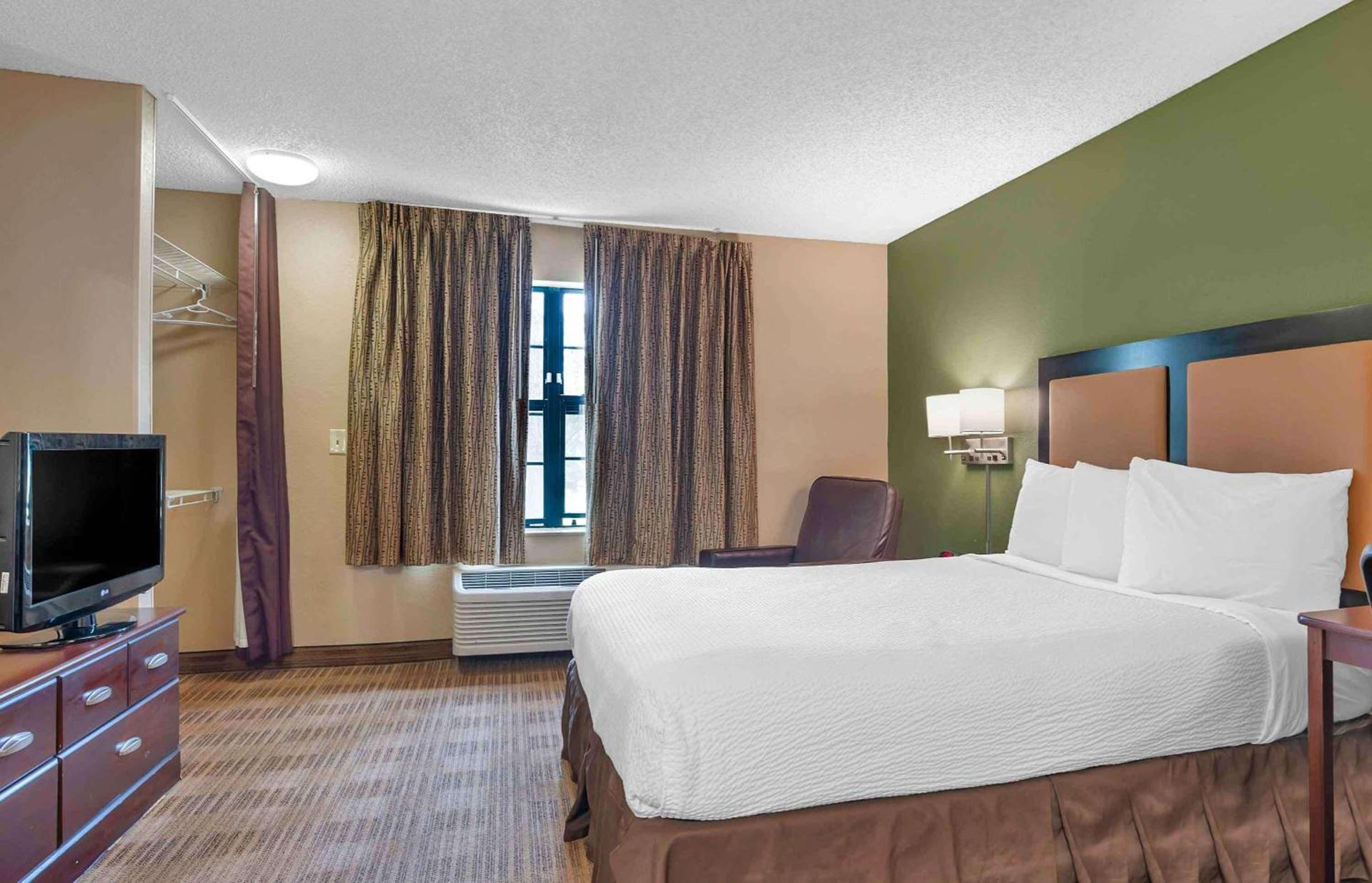 Extended Stay America Suites - San Diego - Oceanside photo 9